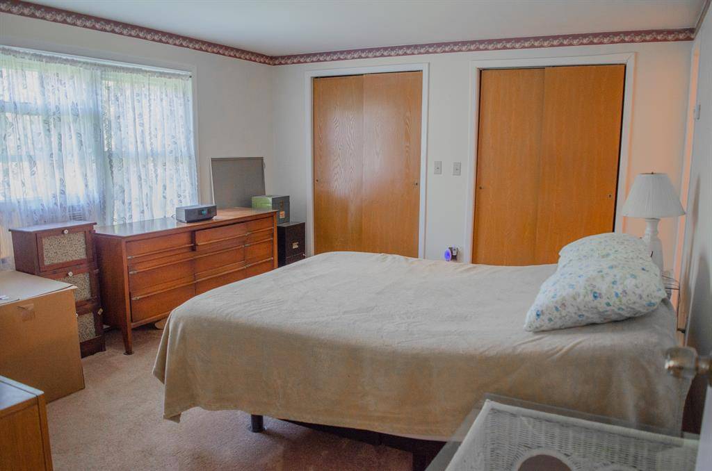 #8 photo, 15 Feller Newmark, Red Hook , NY 12571