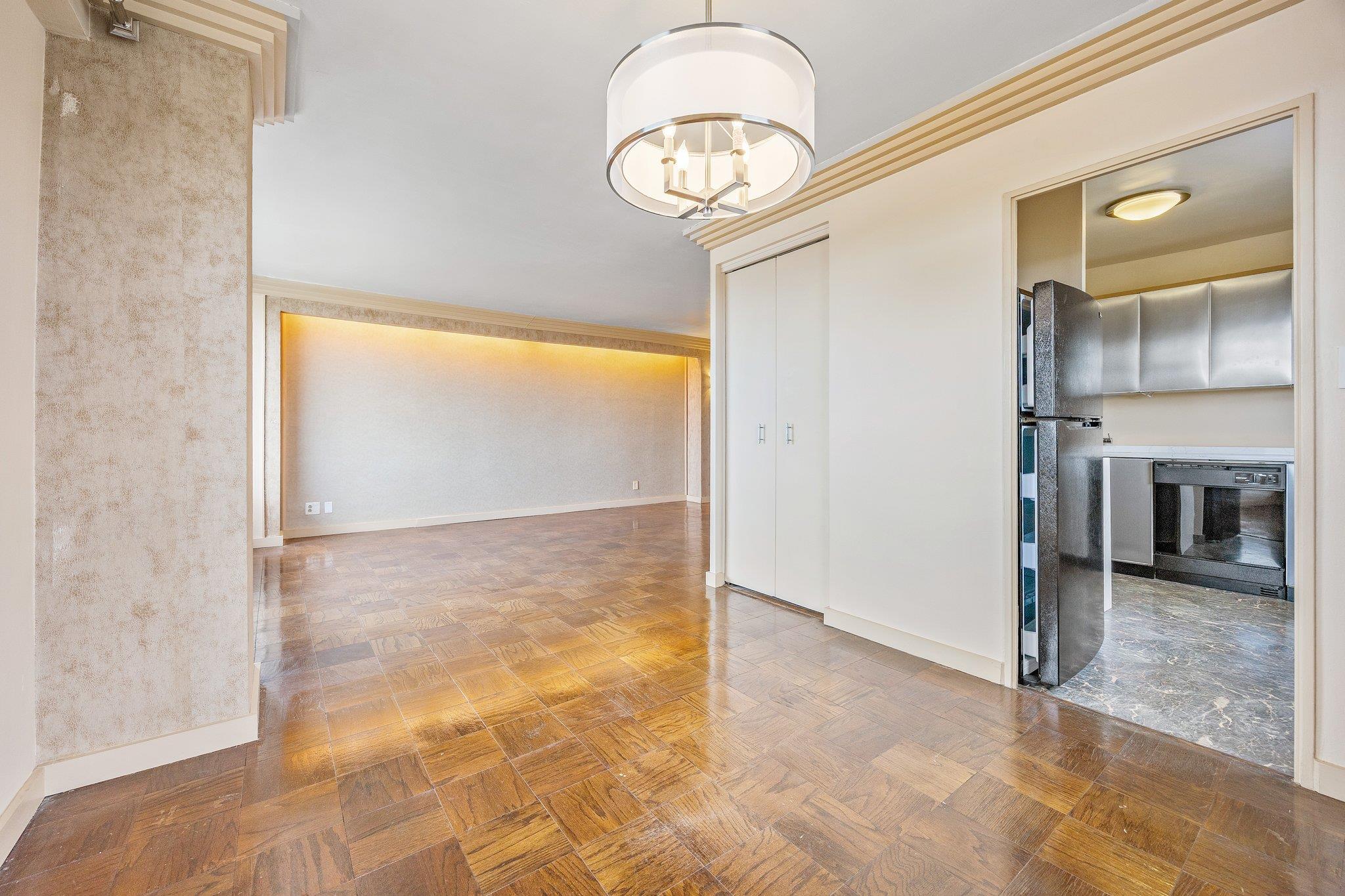 #10 photo, 1020 Grand Concourse, 布朗士 Bronx , NY 10451