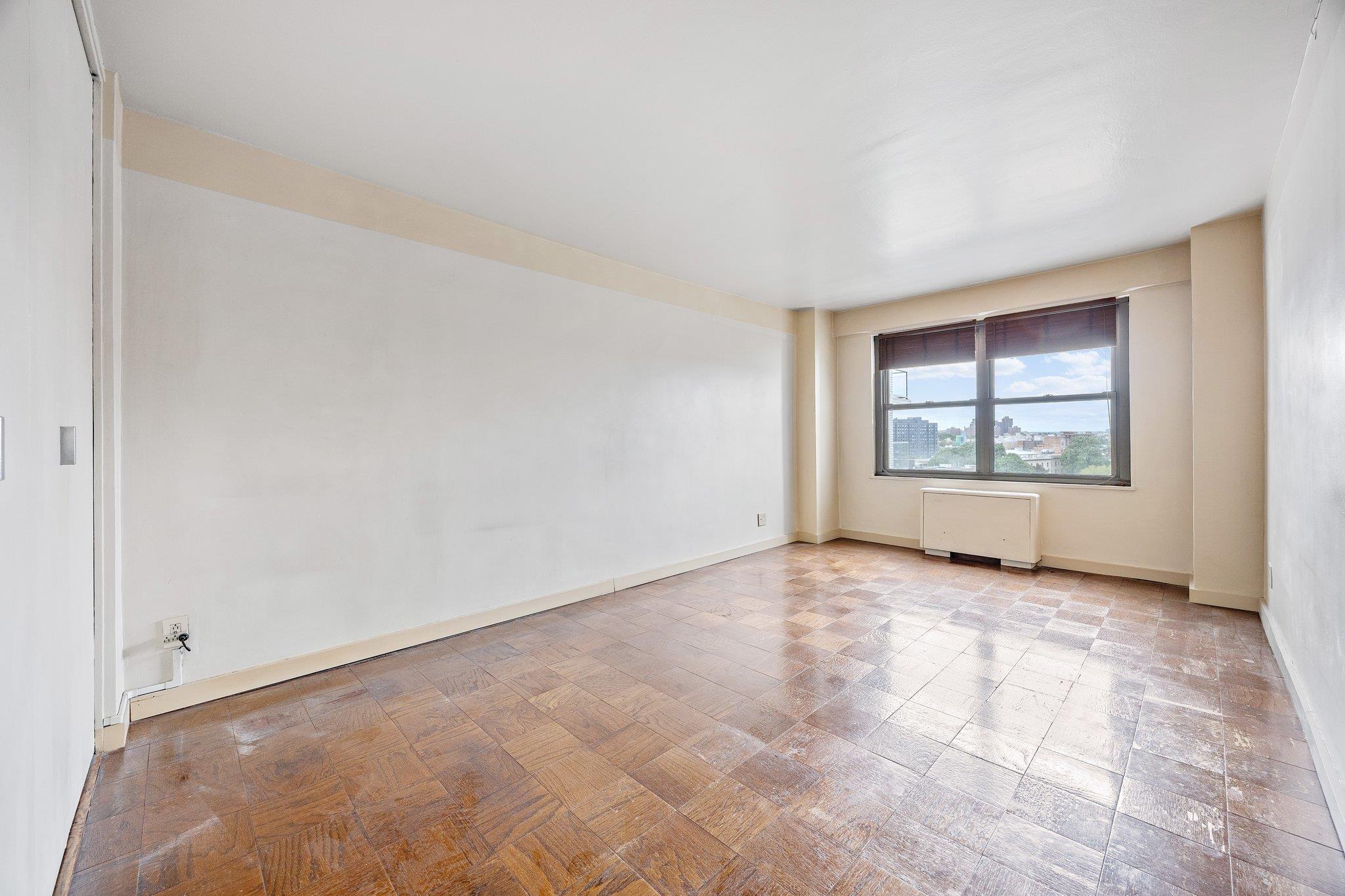 #12 photo, 1020 Grand Concourse, 布朗士 Bronx , NY 10451