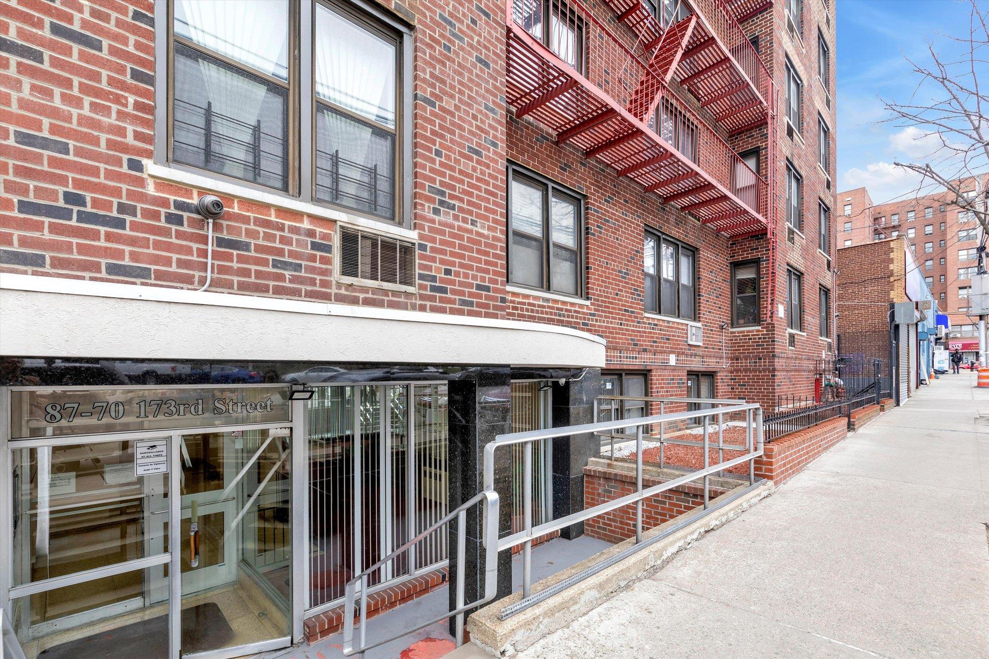 #11 photo, 87-70 173rd Street, クイーンズ区 Jamaica , NY 11432