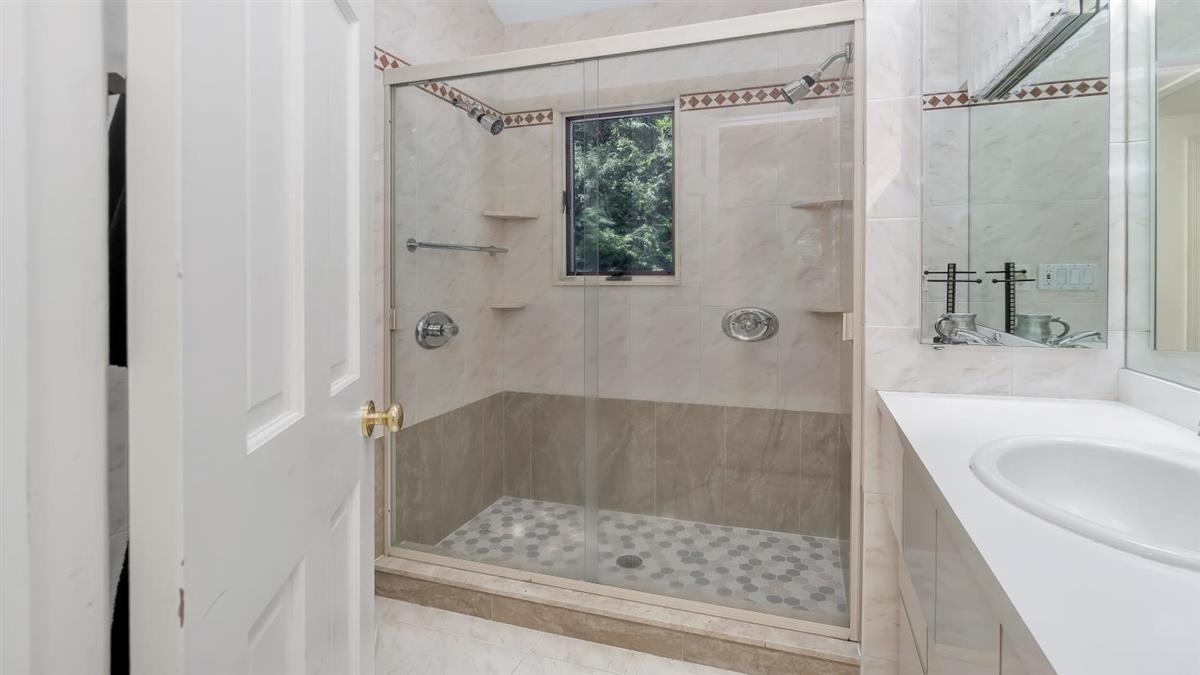 #19 photo, 17 Hilltop Drive, ナッソー郡 Great Neck , NY 11021