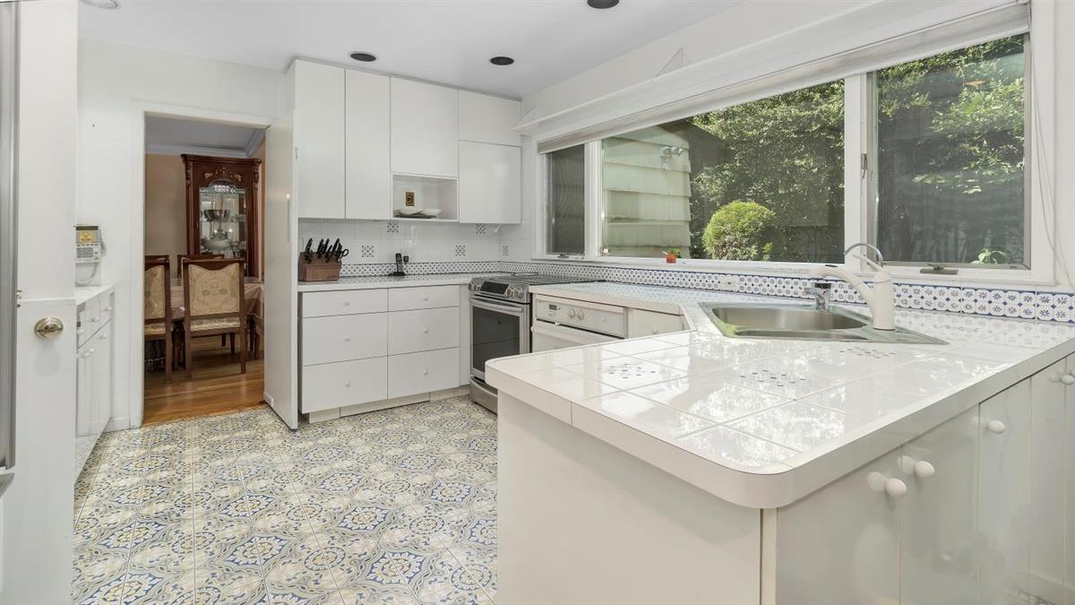 #5 photo, 17 Hilltop Drive, ナッソー郡 Great Neck , NY 11021