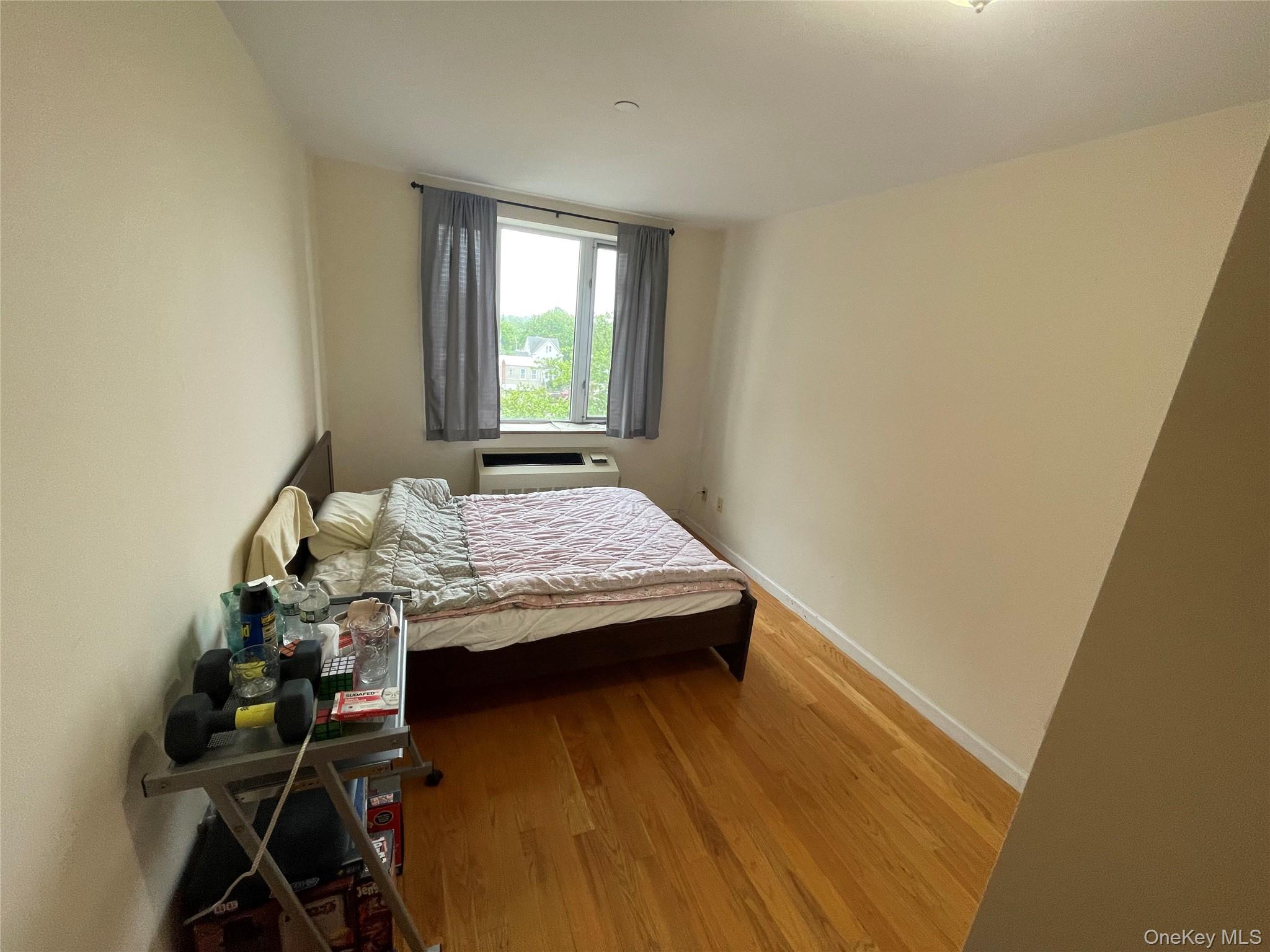 #5 photo, 63-14 queens Boulevard, クイーンズ区 Woodside , NY 11377