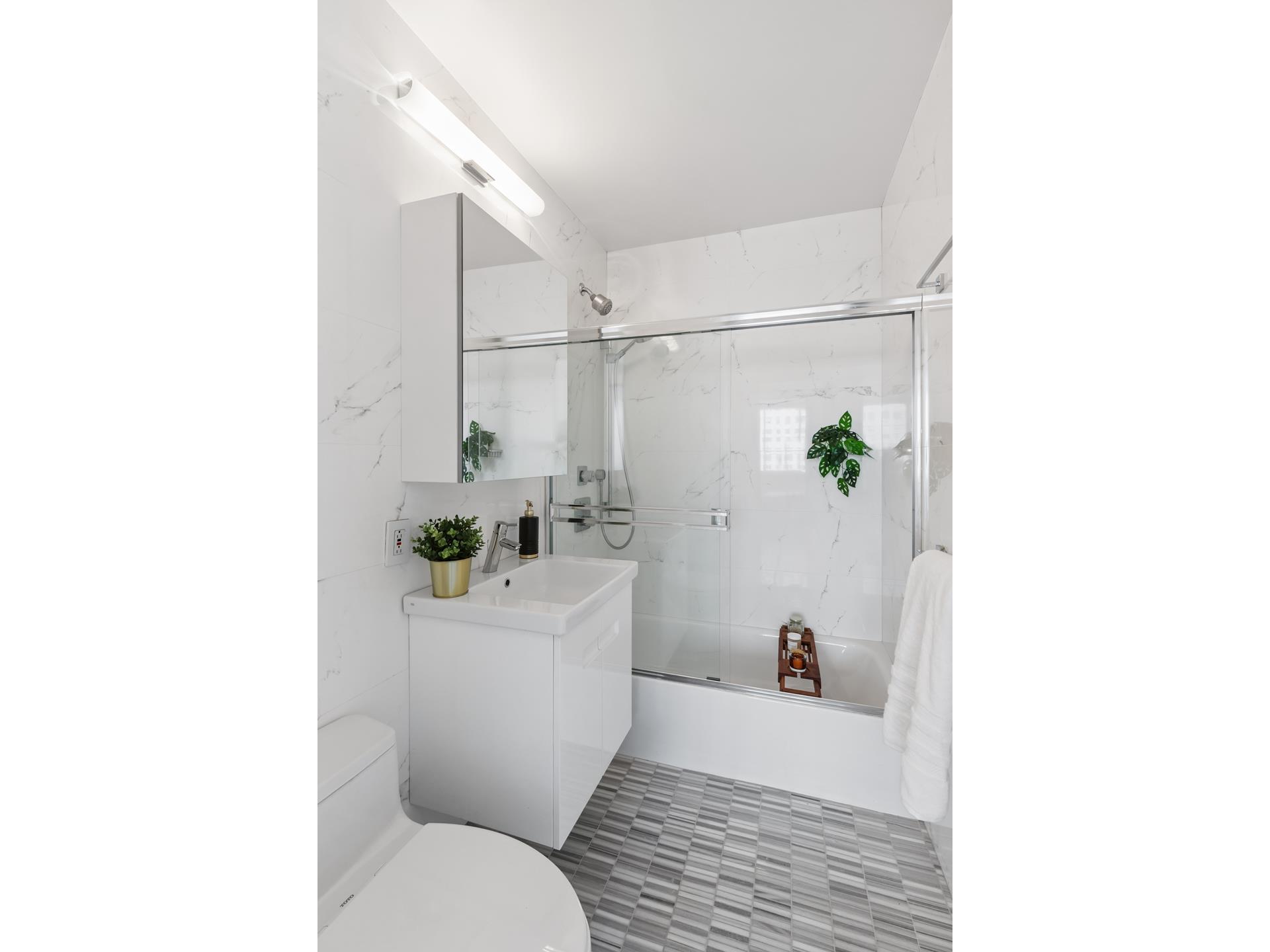 #14 photo, 45 W 67TH Street, マンハッタン Lincoln Square , NY 10023