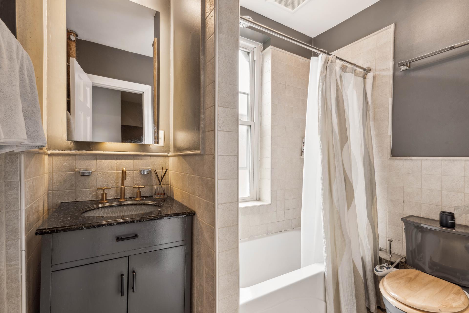 #6 photo, 811 WALTON Avenue, ブロンクス区 Concourse , NY 10451