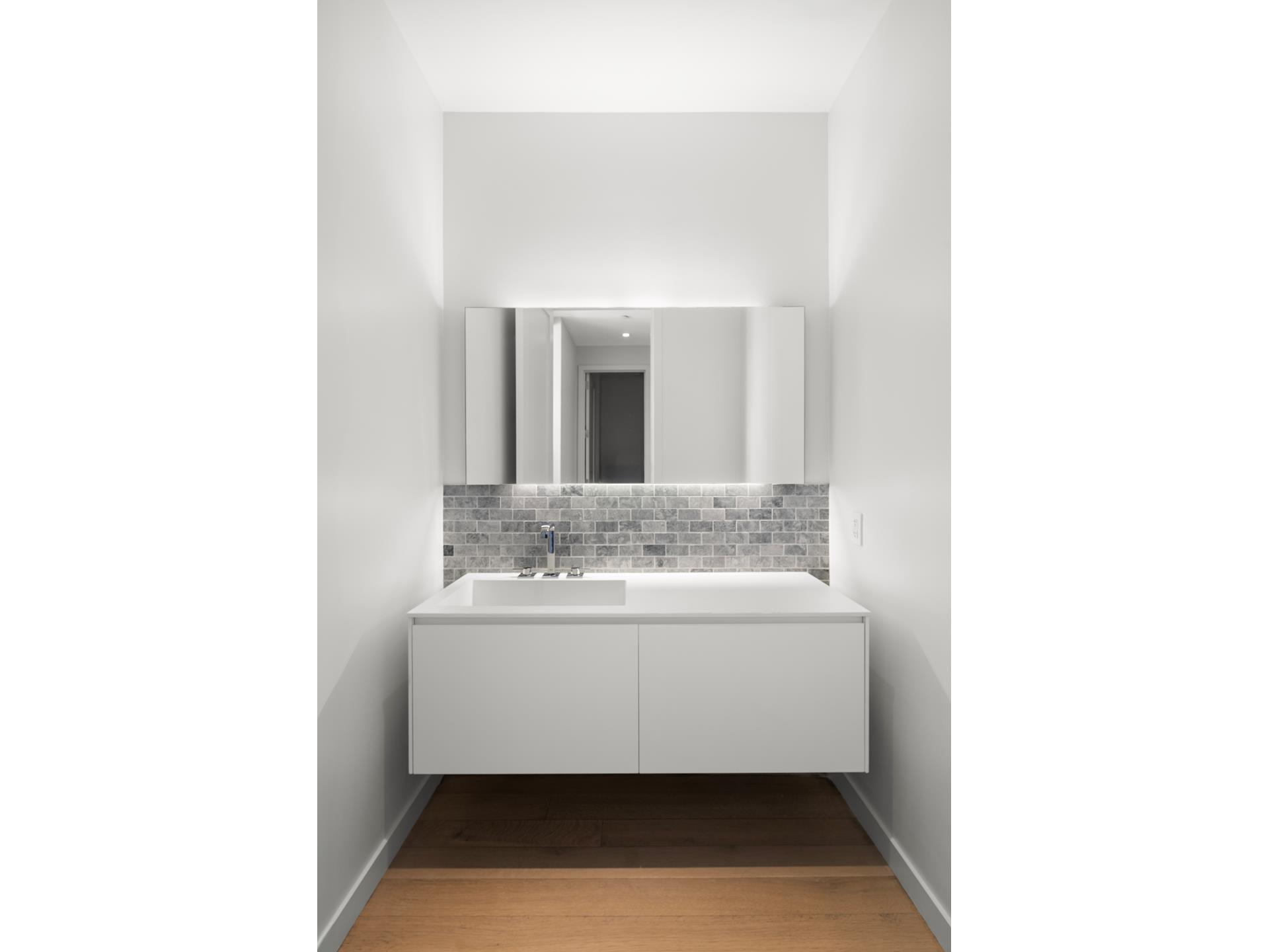 #8 photo, 290 WEST Street, マンハッタン Tribeca , NY 10013