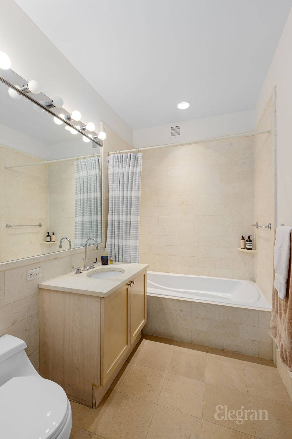 #6 photo, 252 7th Avenue, マンハッタン Chelsea , NY 10001