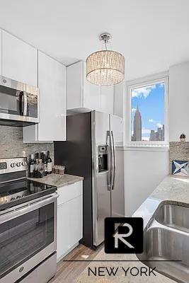 #4 photo, 330 E 38th Street, マンハッタン Murray Hill , NY 10016