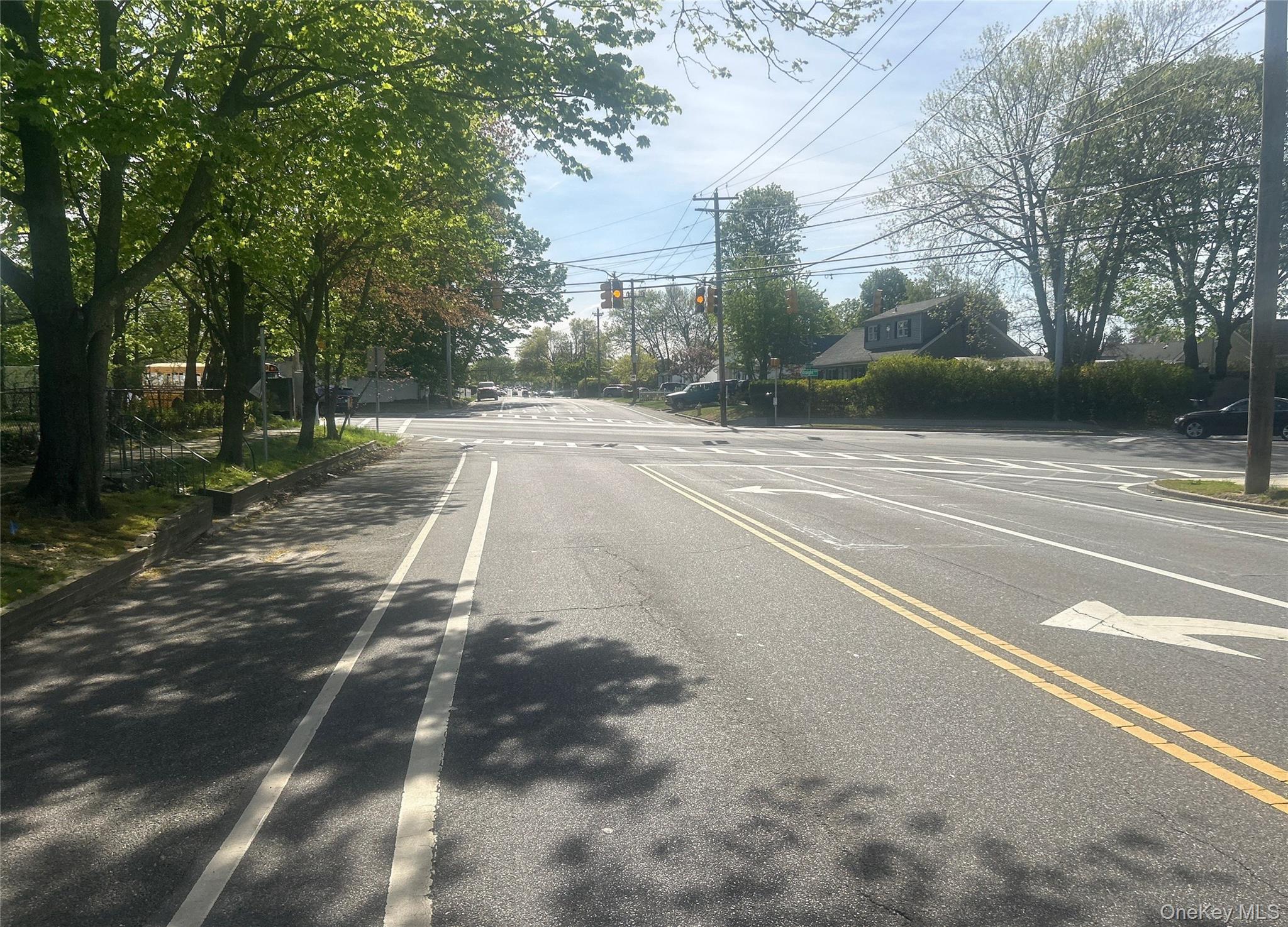 #4 photo, 583 Straight Path, サフォーク郡 West Babylon , NY 11704