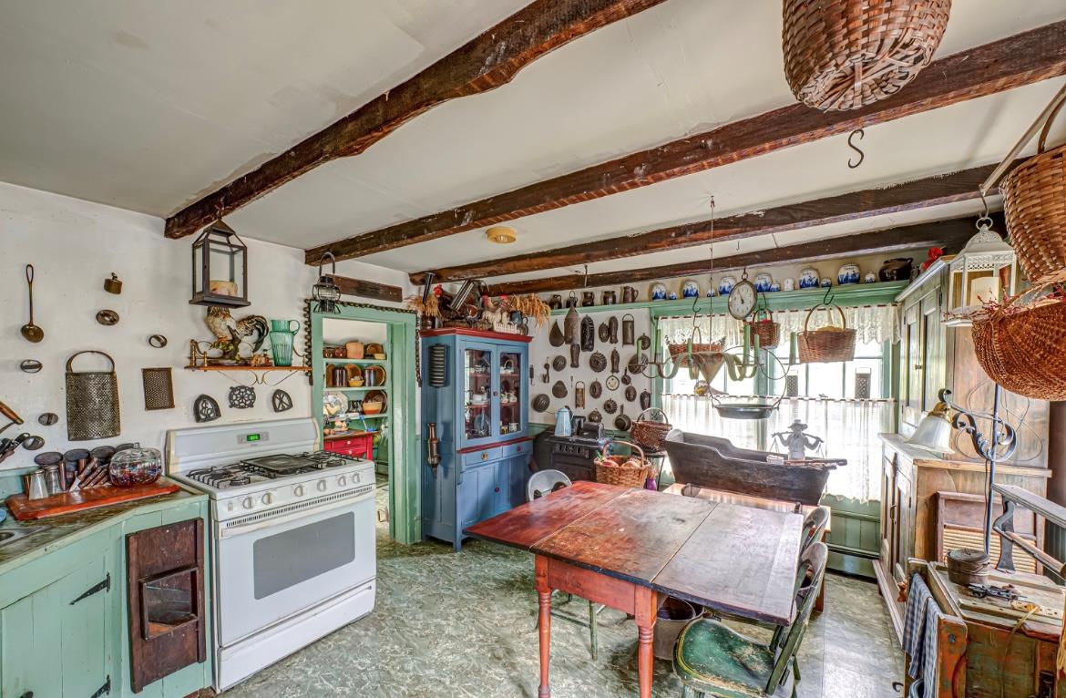 #10 photo, 110 E Broadway, سوفولك Port Jefferson , NY 11777