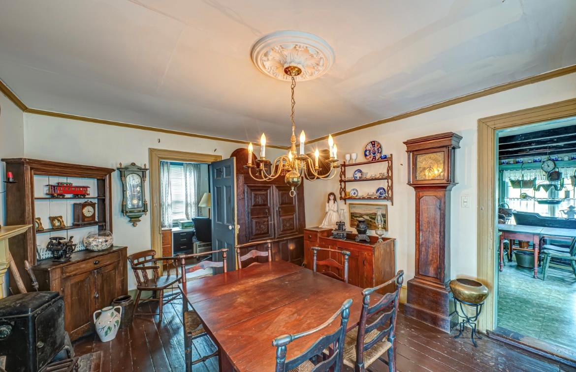 #8 photo, 110 E Broadway, سوفولك Port Jefferson , NY 11777