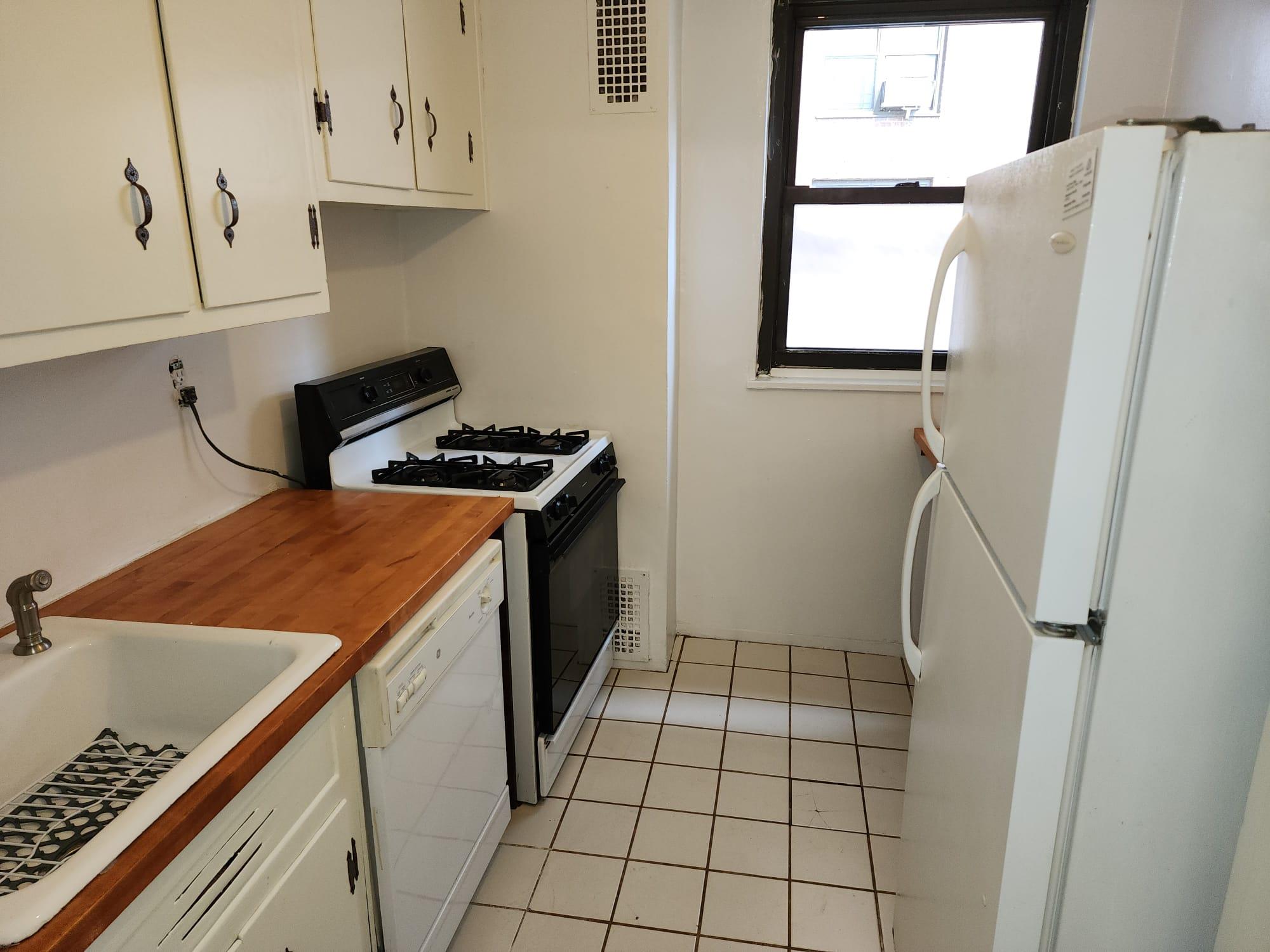 #18 photo, 61-35 98th Street, Rego Park , NY 11374