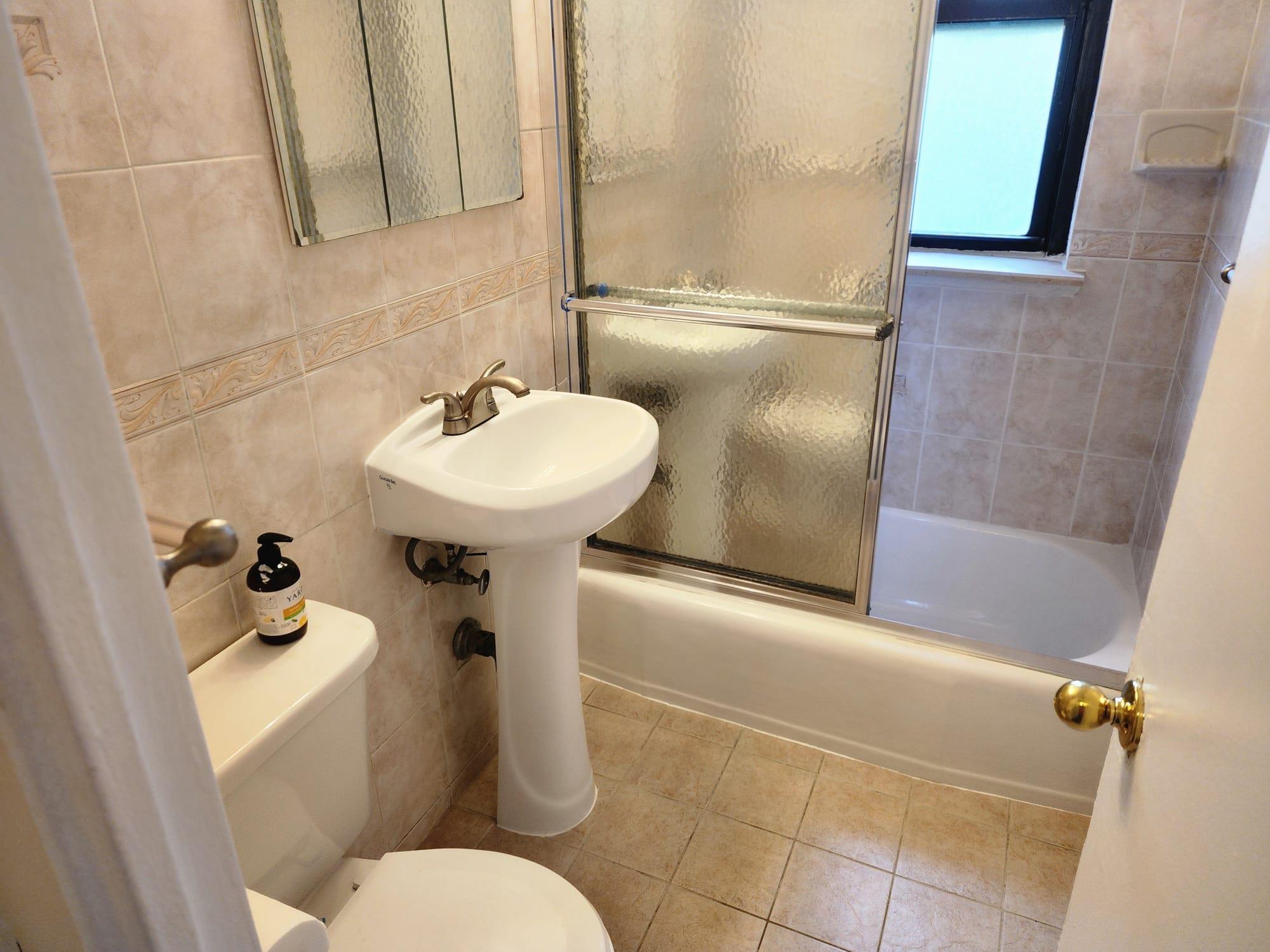 #9 photo, 61-35 98th Street, Rego Park , NY 11374