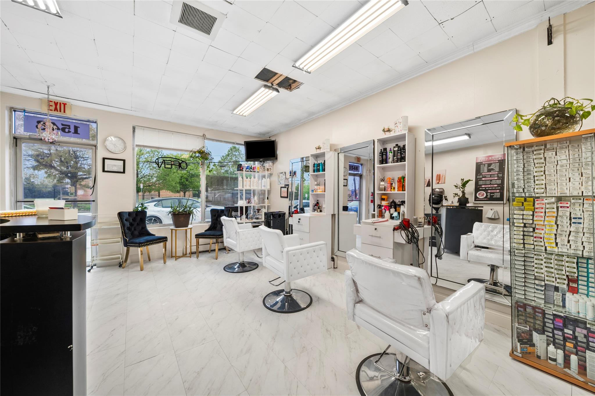 #13 photo, 1548 Union Blvd, サフォーク郡 Bay Shore , NY 11706