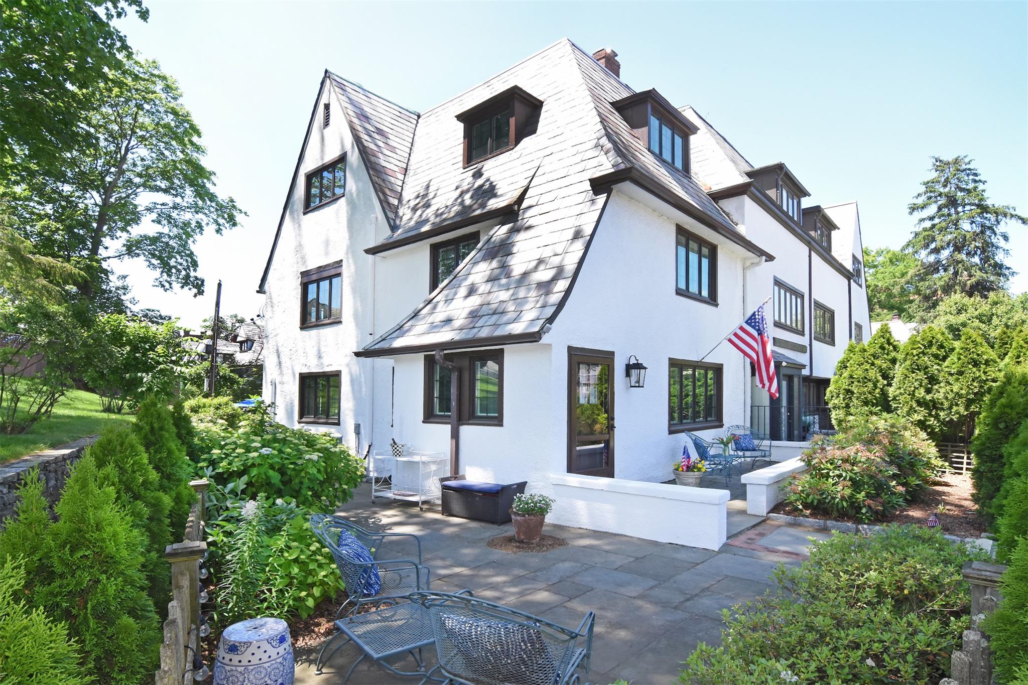 #1 photo, 160 Pondfield Road, Bronxville , NY 10708