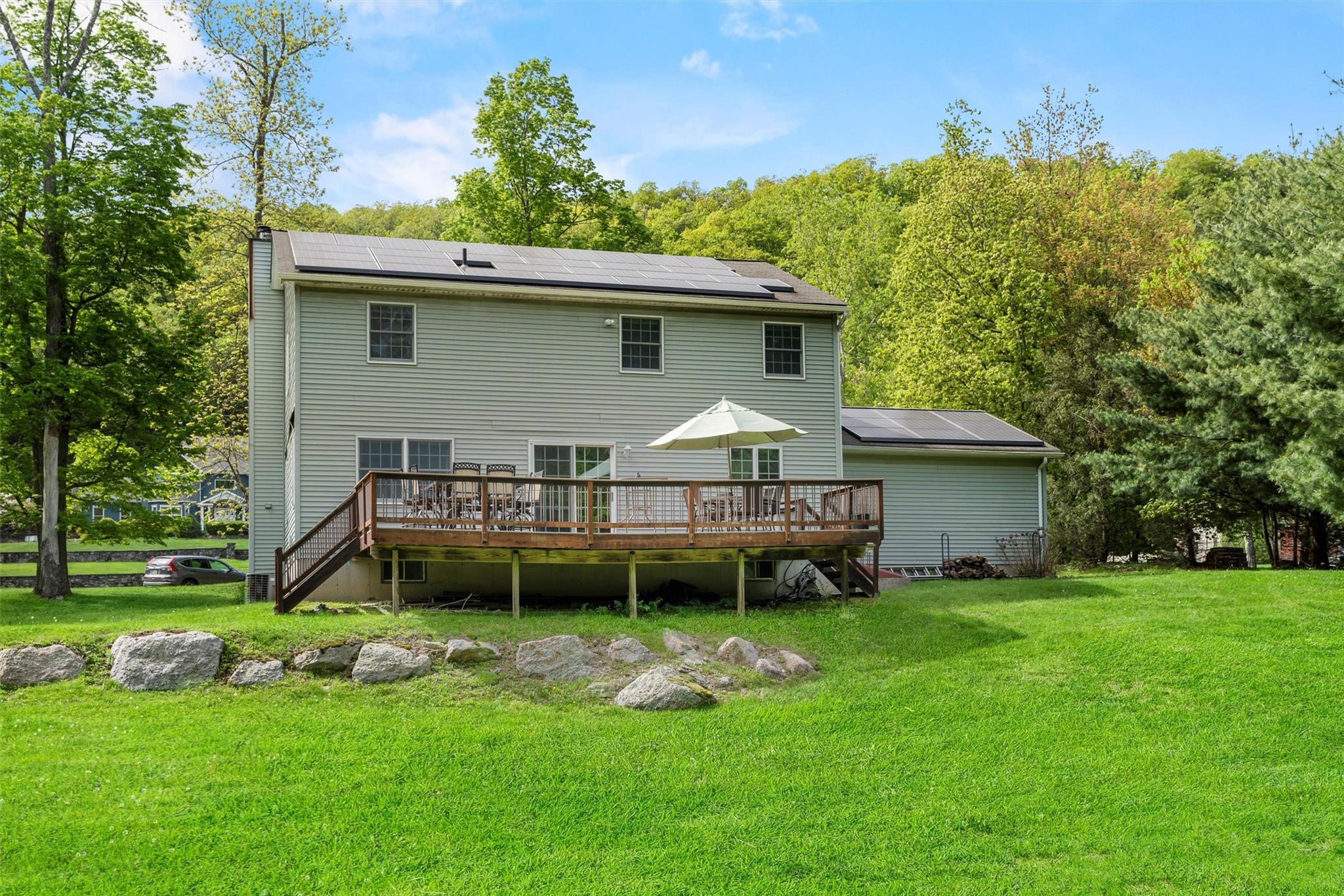 #3 photo, 33 Sutherland Drive, Highland Mills , NY 10930