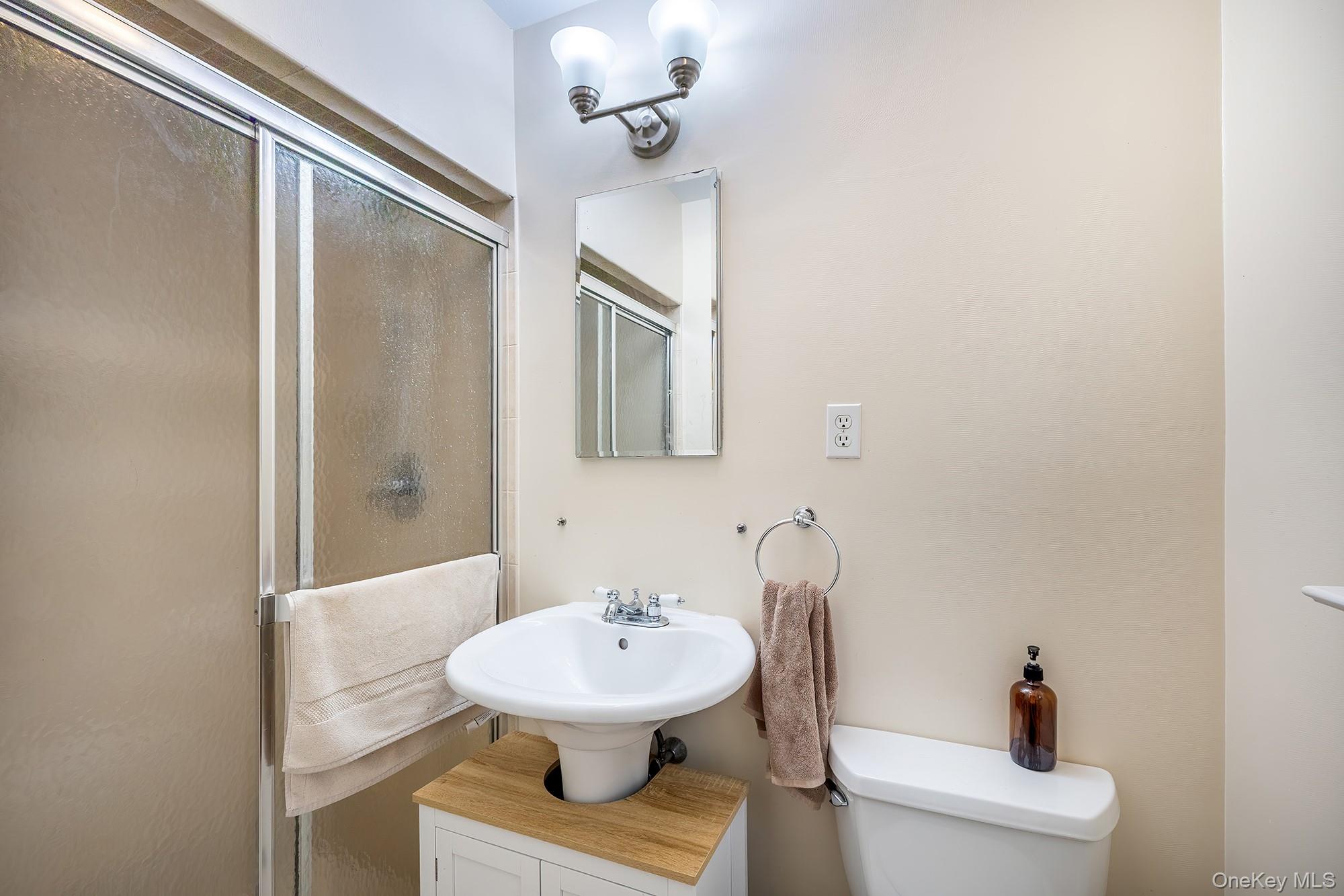 #19 photo, 11 Latonia Road, Rye Brook , NY 10573