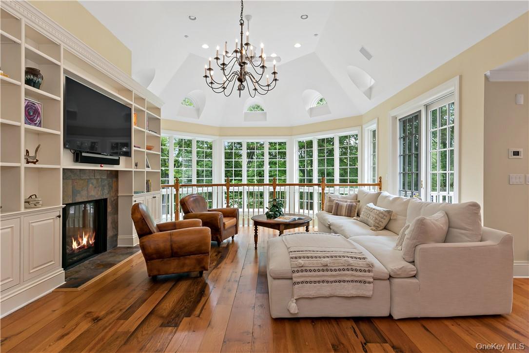 #14 photo, 70 Haights Cross Road, Chappaqua , NY 10514