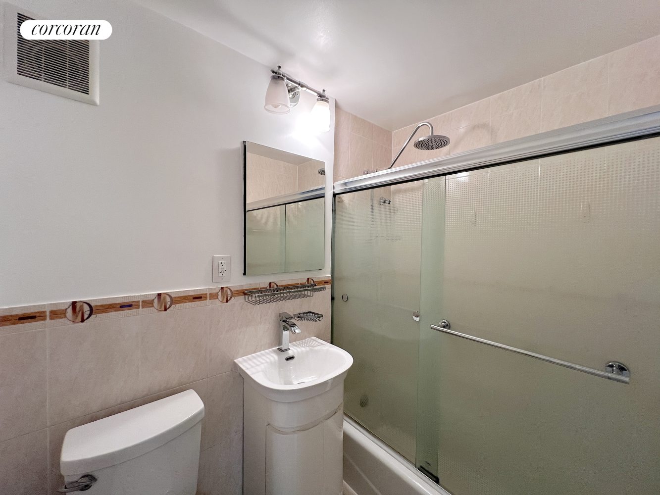 #4 photo, 50 BAYARD Street, マンハッタン Chinatown , NY 10013