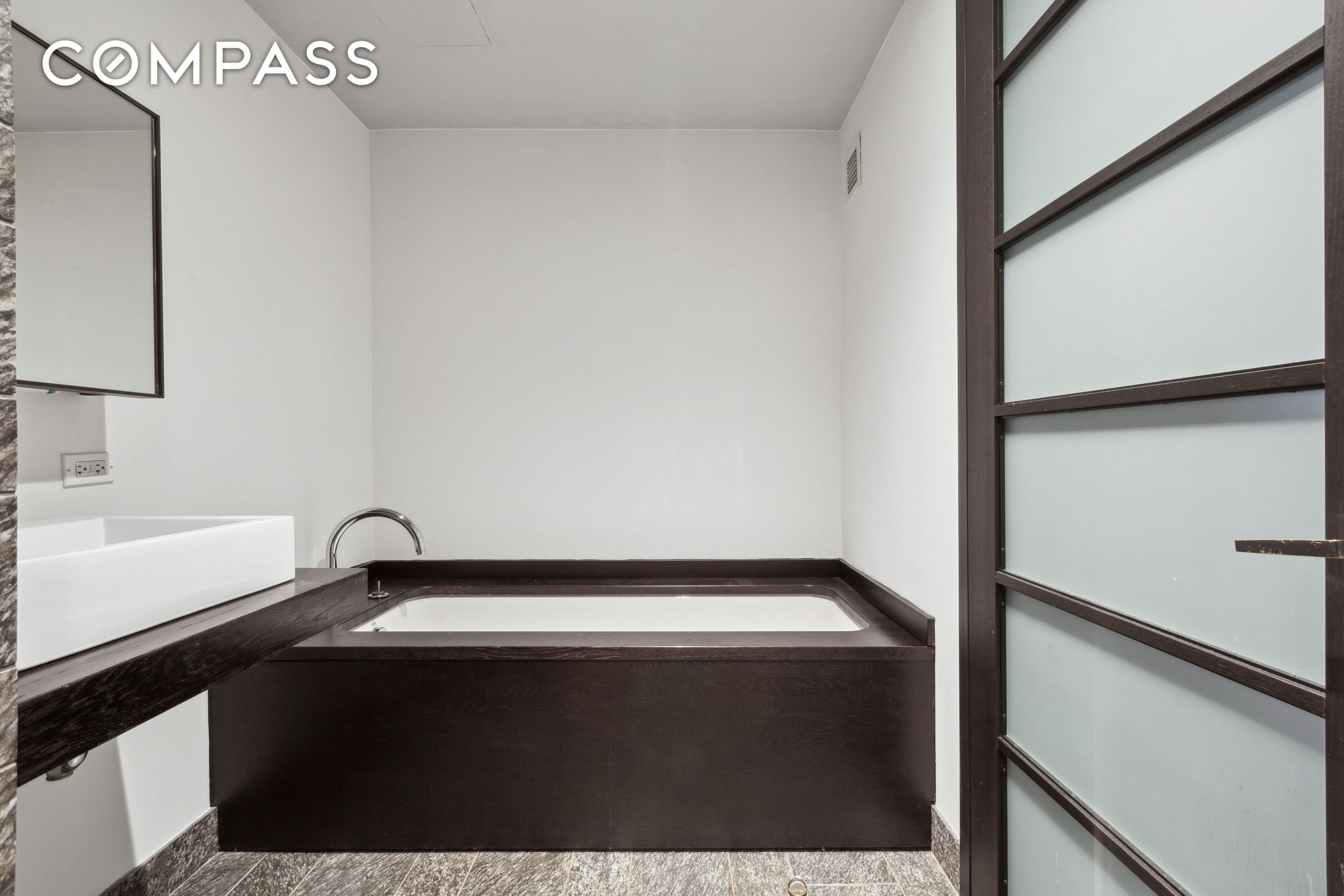 #7 photo, 20 Pine Street, マンハッタン Financial District , NY 10005