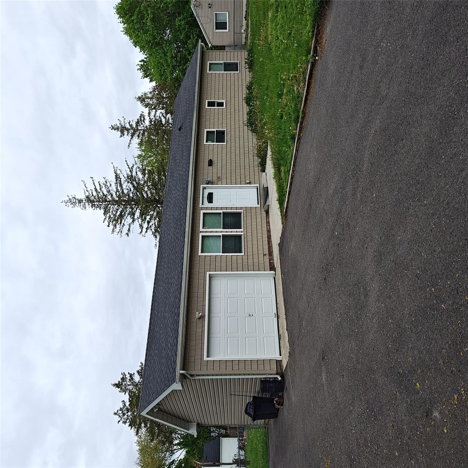 #1 photo, 520 Bourdois Avenue, サフォーク郡 Bellport , NY 11713