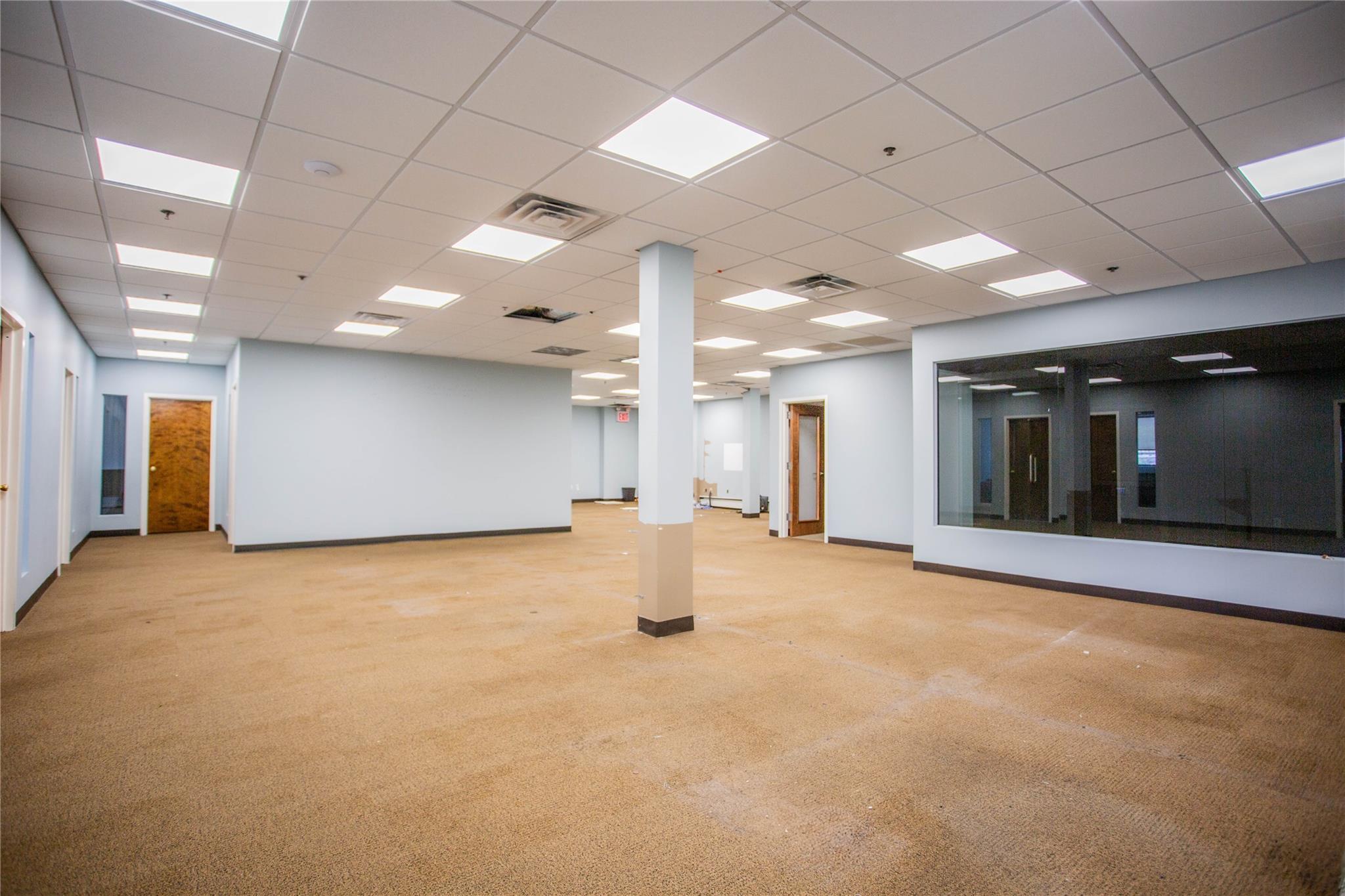 #11 photo, 486 Sunrise Highway, ナッソー郡 Rockville Centre , NY 11570