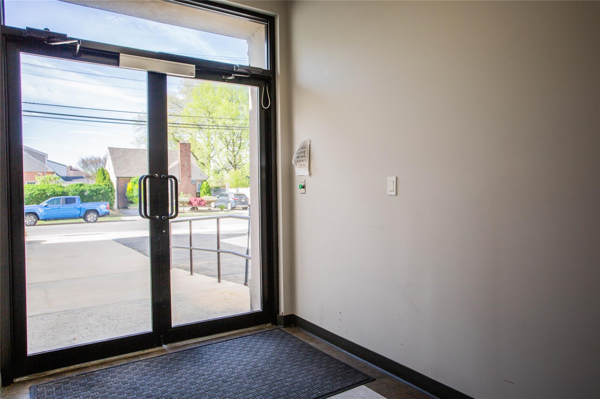 #20 photo, 486 Sunrise Highway, ナッソー郡 Rockville Centre , NY 11570