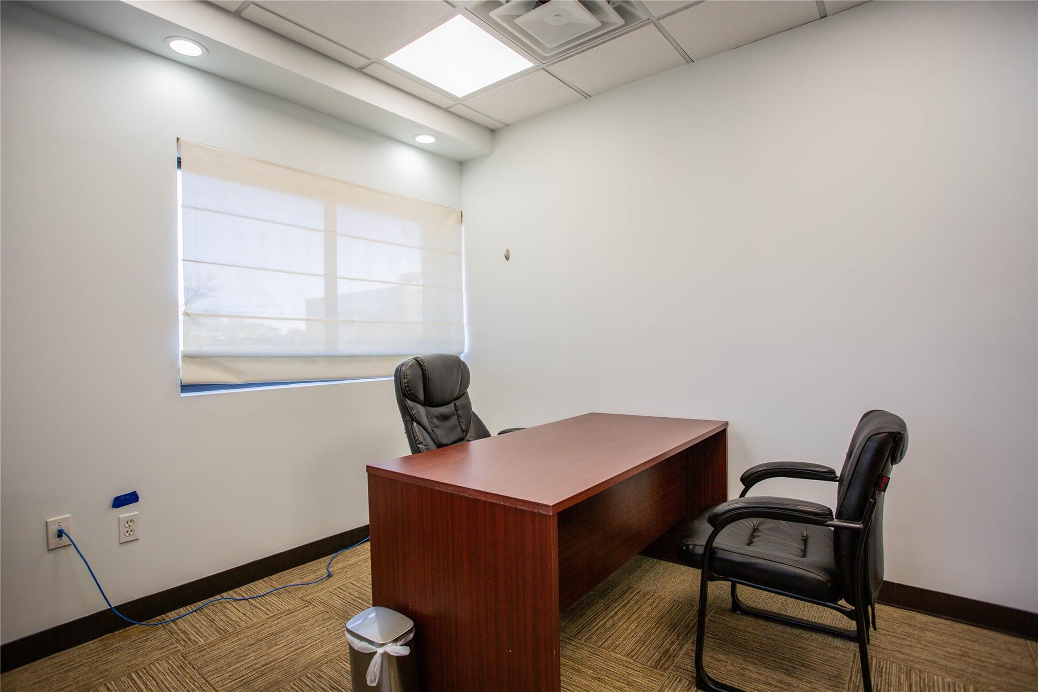 #9 photo, 486 Sunrise Highway, ナッソー郡 Rockville Centre , NY 11570