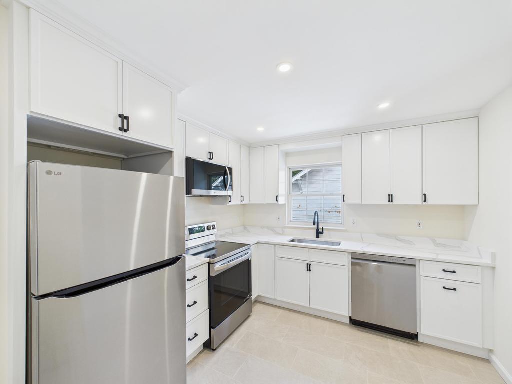 #2 photo, 349 E Main Street, Centerport , NY 11721