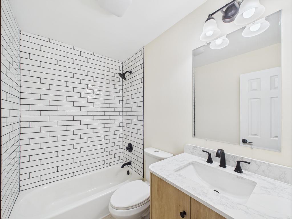 #4 photo, 349 E Main Street, Centerport , NY 11721