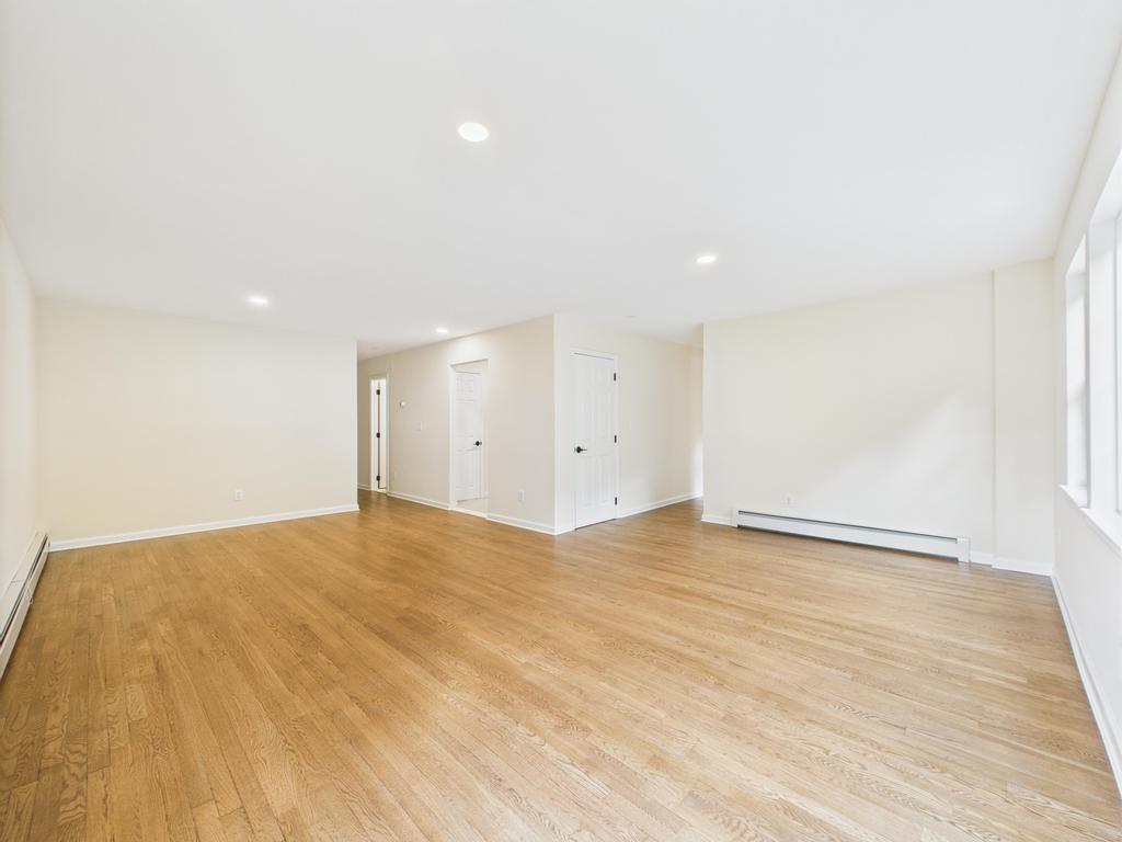 #5 photo, 349 E Main Street, Centerport , NY 11721