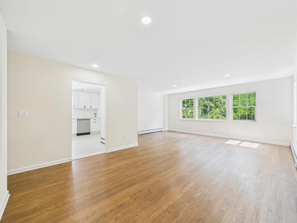 #6 photo, 349 E Main Street, Centerport , NY 11721