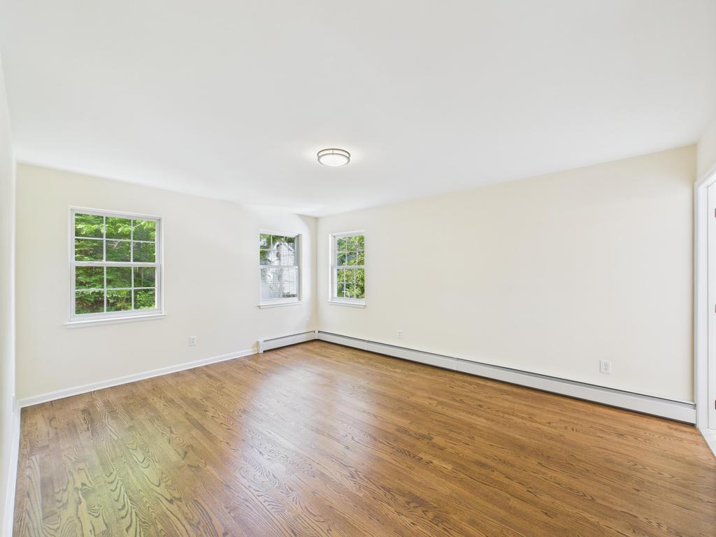 #7 photo, 349 E Main Street, Centerport , NY 11721