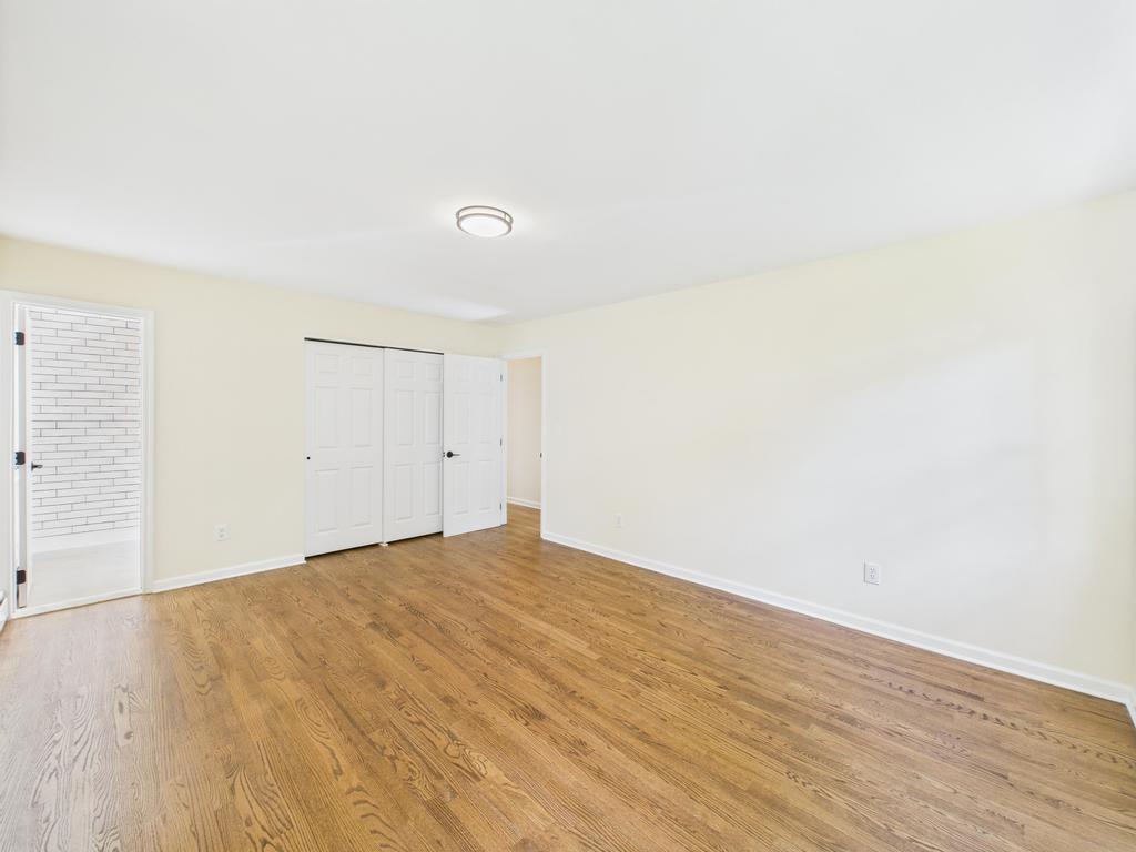 #8 photo, 349 E Main Street, Centerport , NY 11721