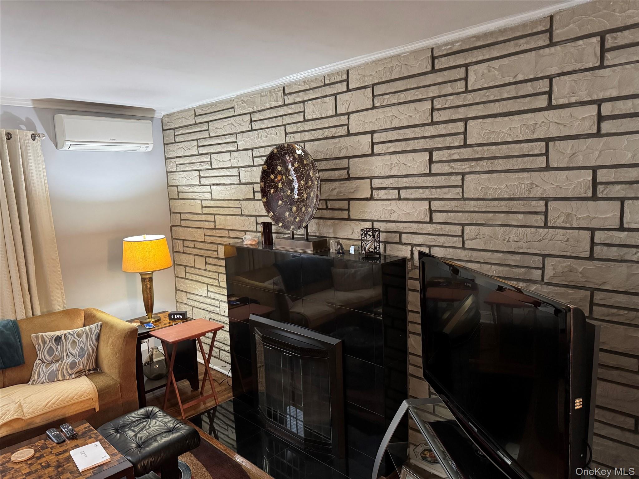 #11 photo, 111-54 178th Place, クイーンズ区 Addisleigh Park , NY 11433