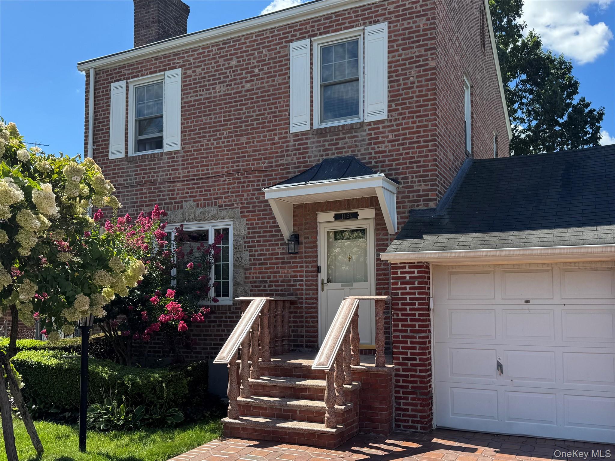 #3 photo, 111-54 178th Place, クイーンズ区 Addisleigh Park , NY 11433