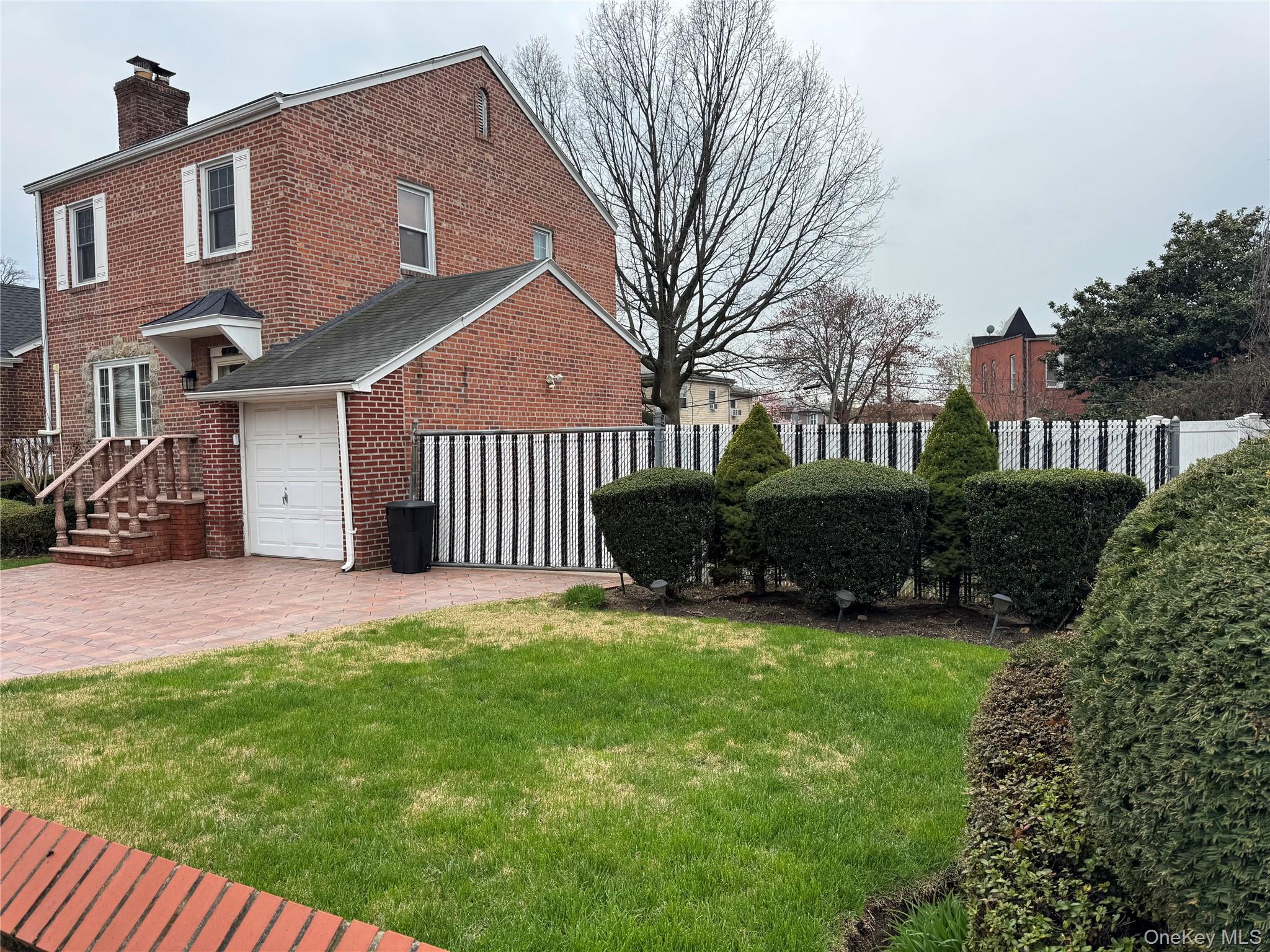 #6 photo, 111-54 178th Place, クイーンズ区 Addisleigh Park , NY 11433