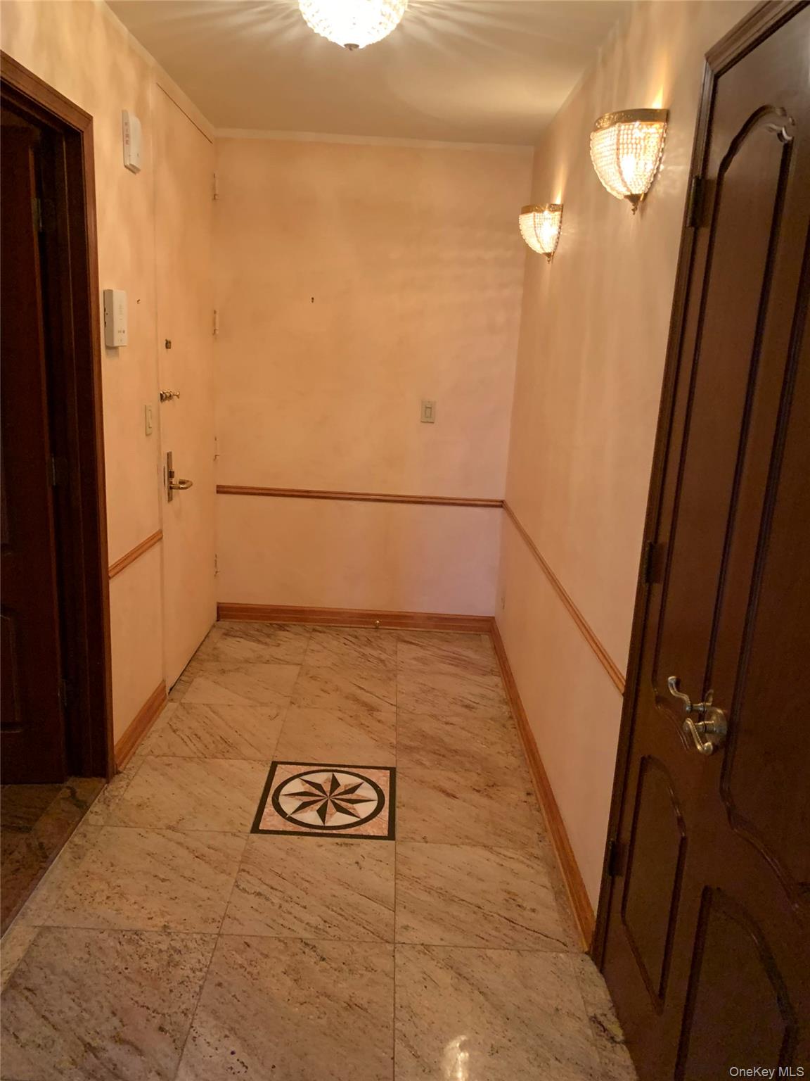 #17 photo, 112-01 ,17H Queens Blvd, फॉरेस्ट हिल्स Forest Hills , NY 11375