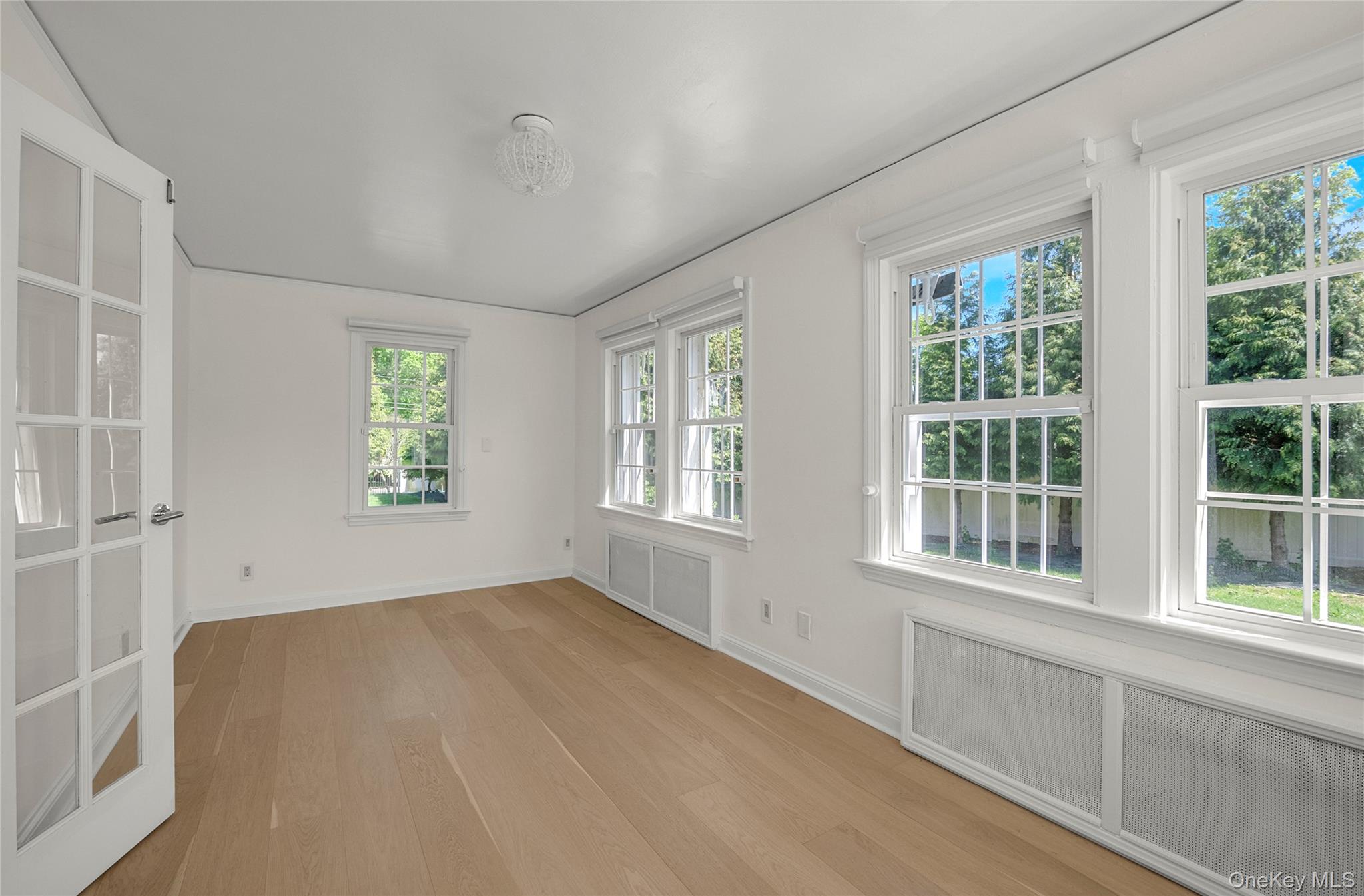 #12 photo, 13 Arbor Place, ナッソー郡 Glen Cove , NY 11542