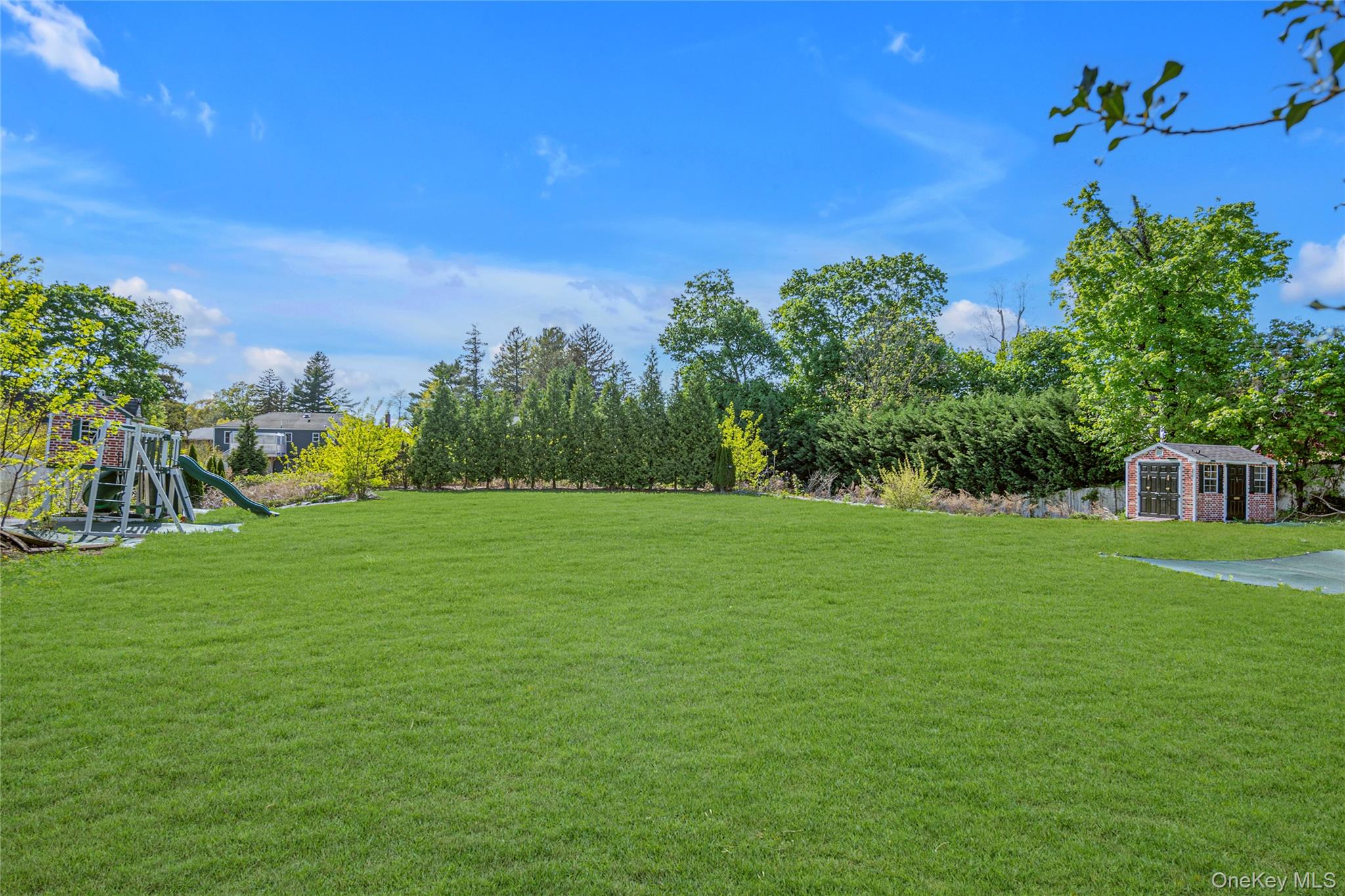 #3 photo, 13 Arbor Place, ナッソー郡 Glen Cove , NY 11542