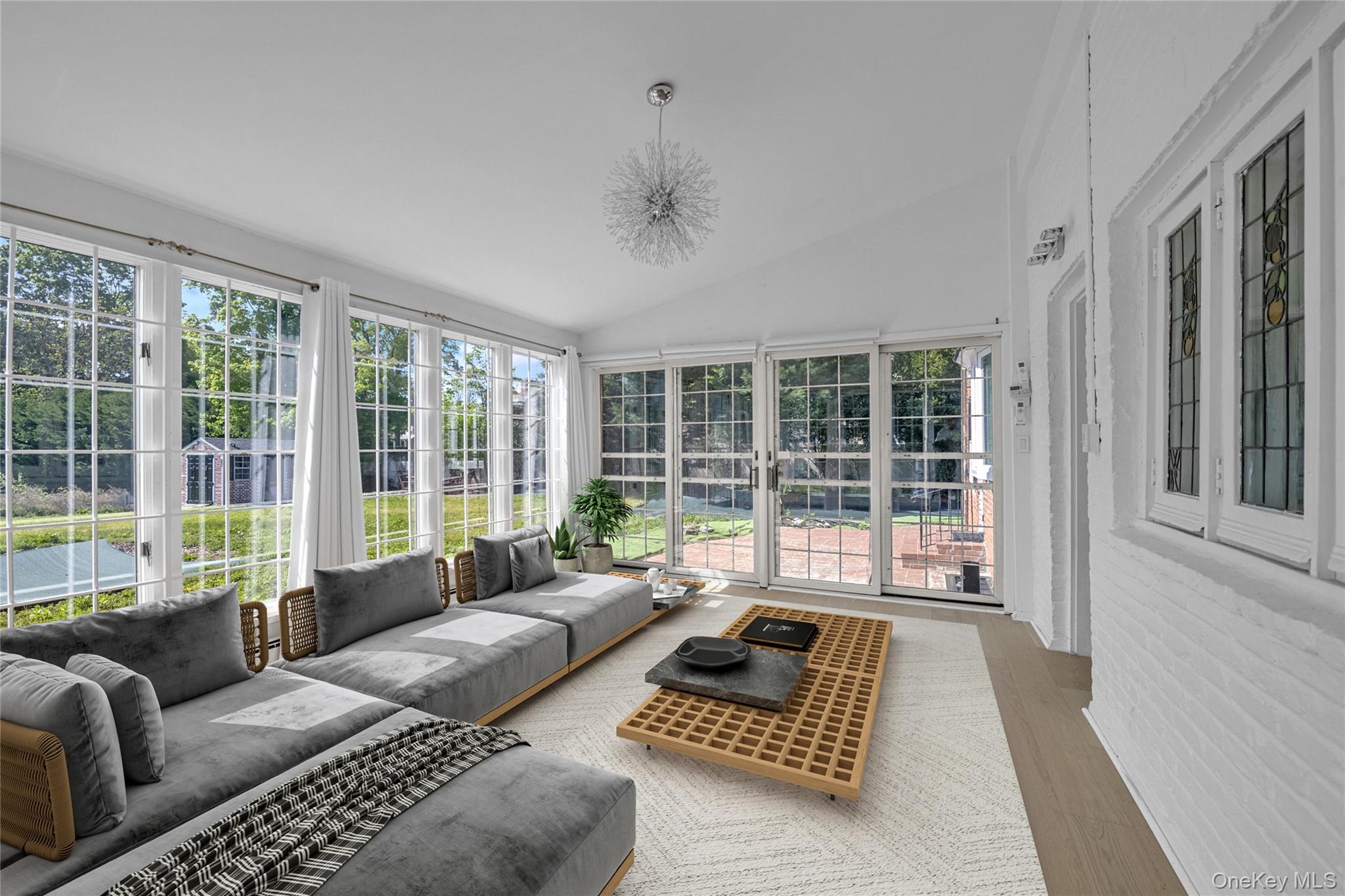 #7 photo, 13 Arbor Place, ナッソー郡 Glen Cove , NY 11542