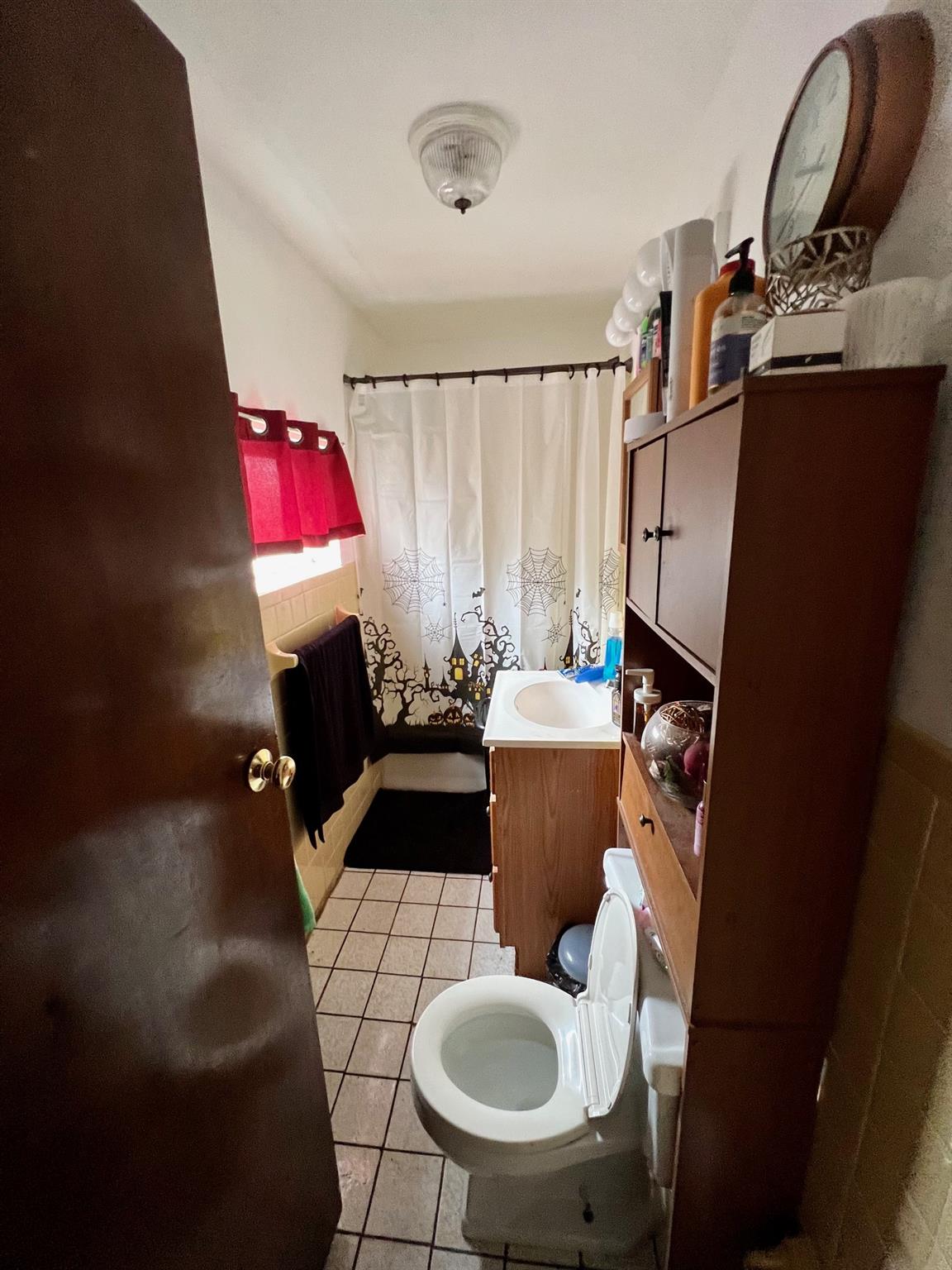 #4 photo, 60-85 55 Street, クイーンズ区 Maspeth , NY 11378