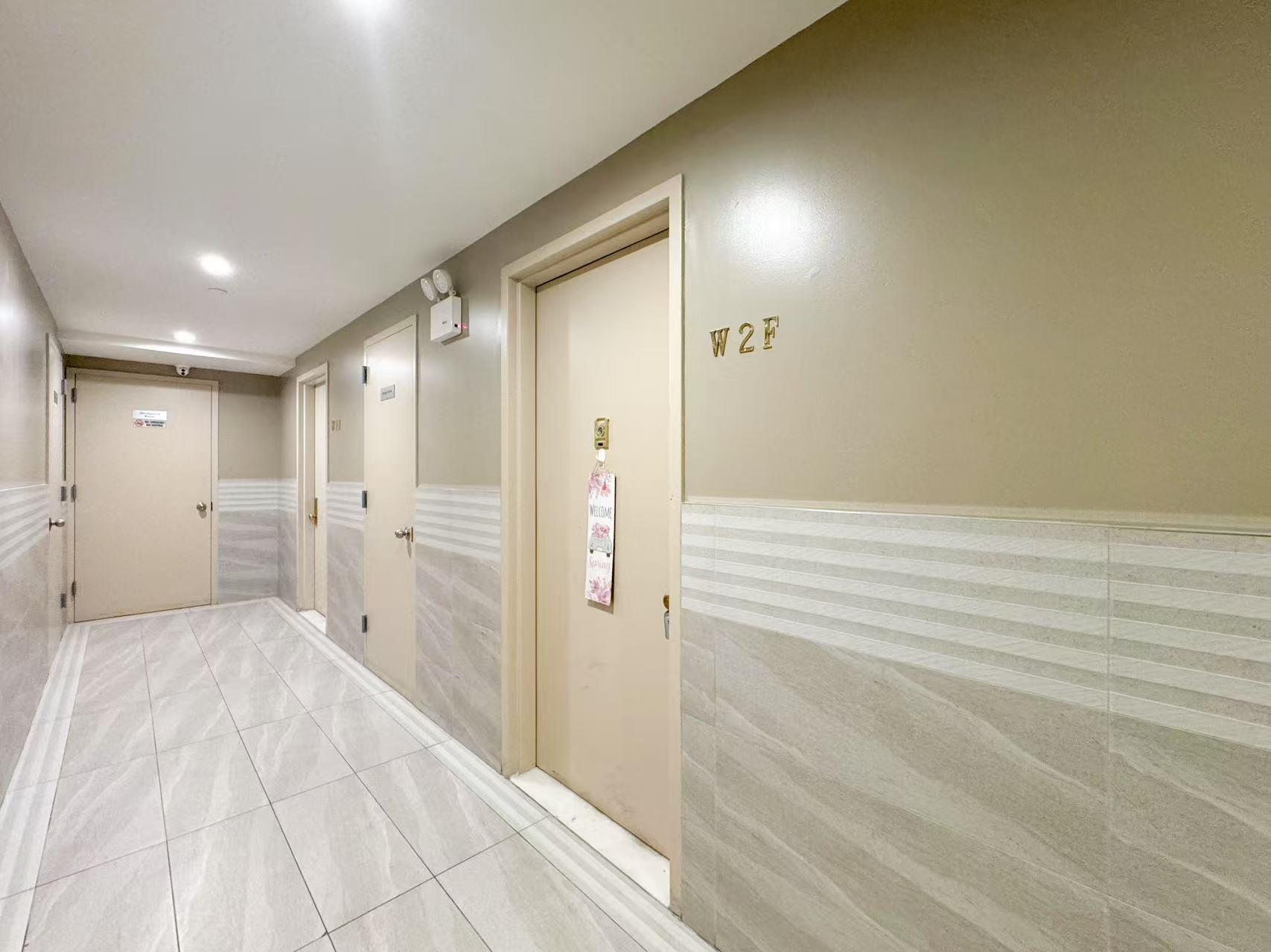 #3 photo, 45-11 82 Street, クイーンズ区 Elmhurst , NY 11373