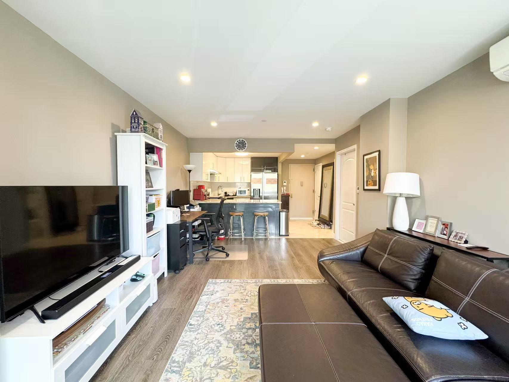 #5 photo, 45-11 82 Street, クイーンズ区 Elmhurst , NY 11373