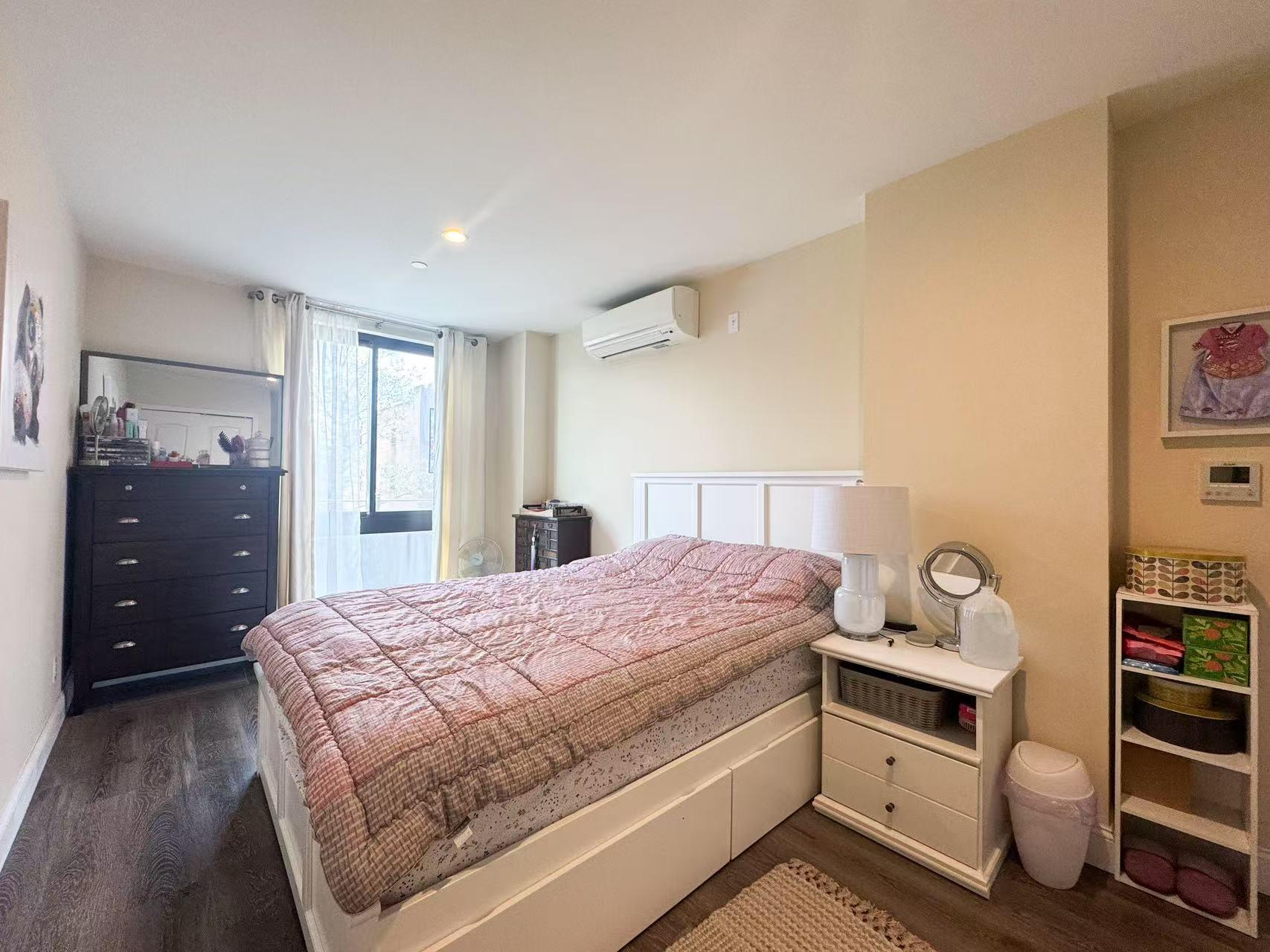 #7 photo, 45-11 82 Street, クイーンズ区 Elmhurst , NY 11373