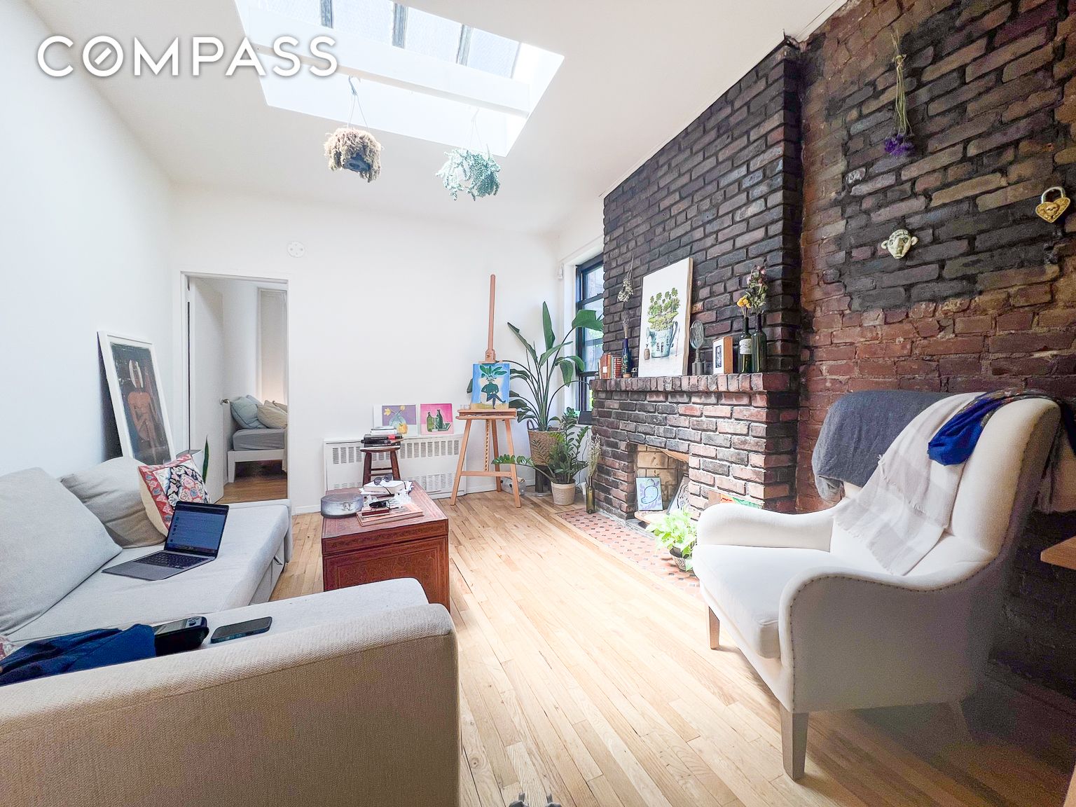 #1 photo, 238 W 20th Street, Chelsea , NY 10011