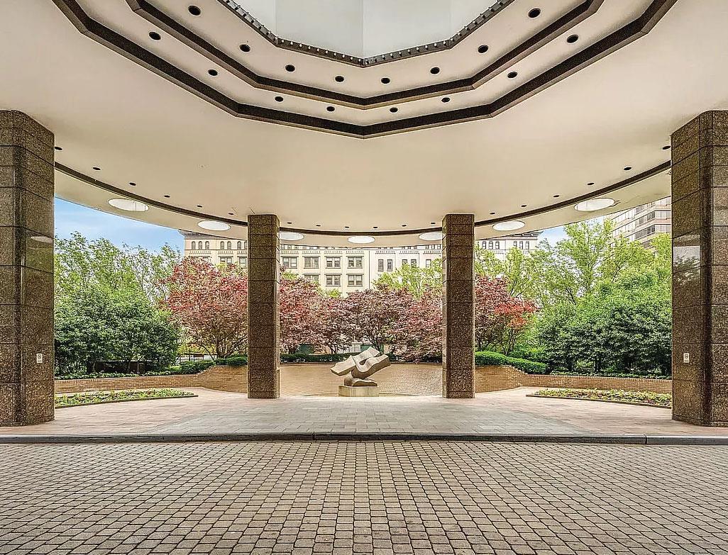 #12 photo, 330 E 38TH Street, マンハッタン Murray Hill , NY 10016