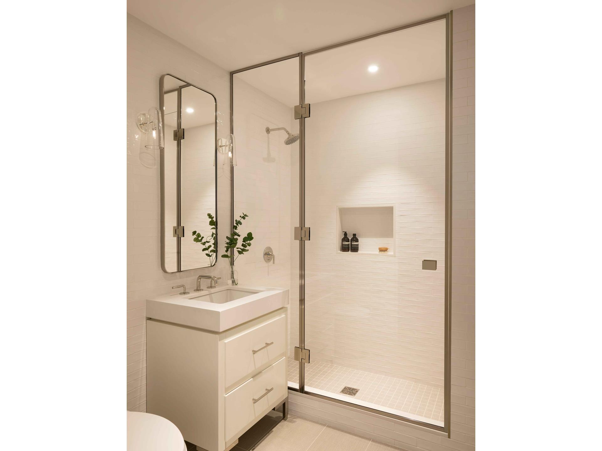 #8 photo, 212 W 72ND Street, マンハッタン Lincoln Square , NY 10023