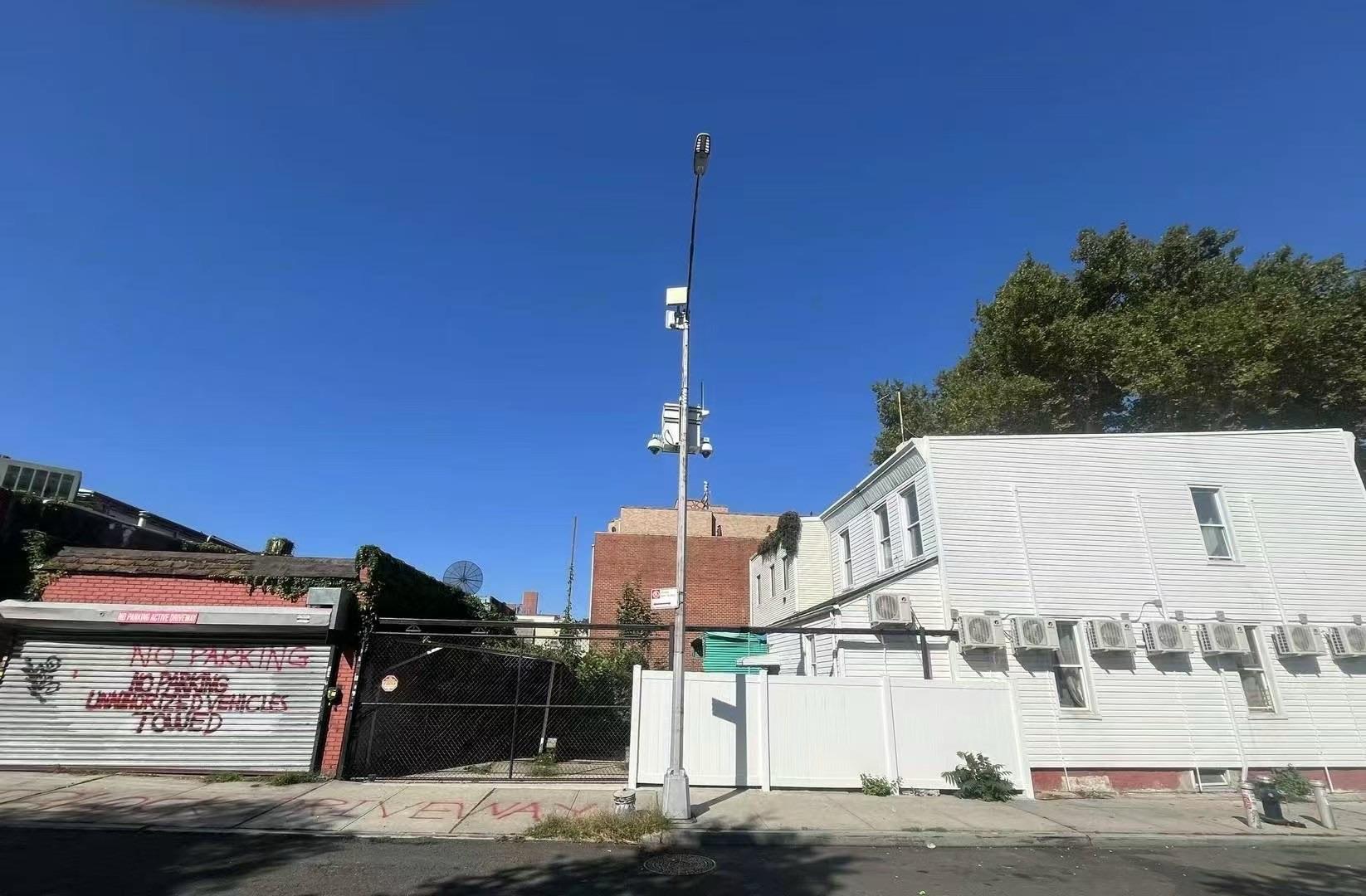 #3 photo, 69-22 38 Avenue, কুইন্‌স Woodside , NY 11377