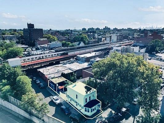 #4 photo, 69-22 38 Avenue, কুইন্‌স Woodside , NY 11377